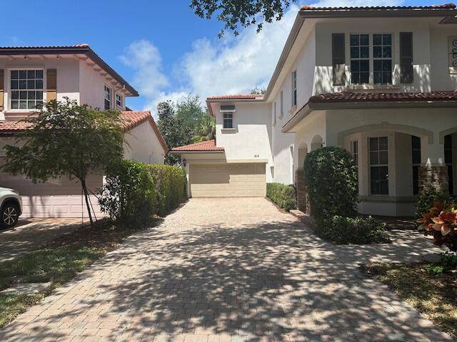 Palm Beach Gardens, FL 33410,612 Castle DR