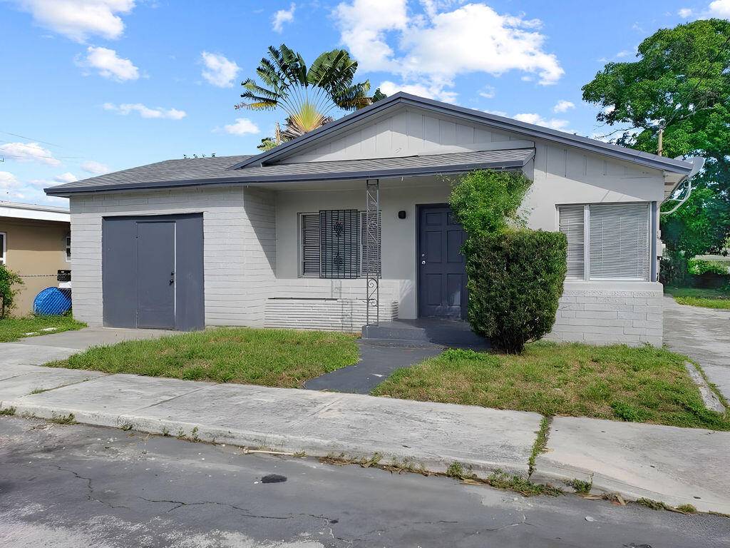 West Palm Beach, FL 33407,721 21st ST