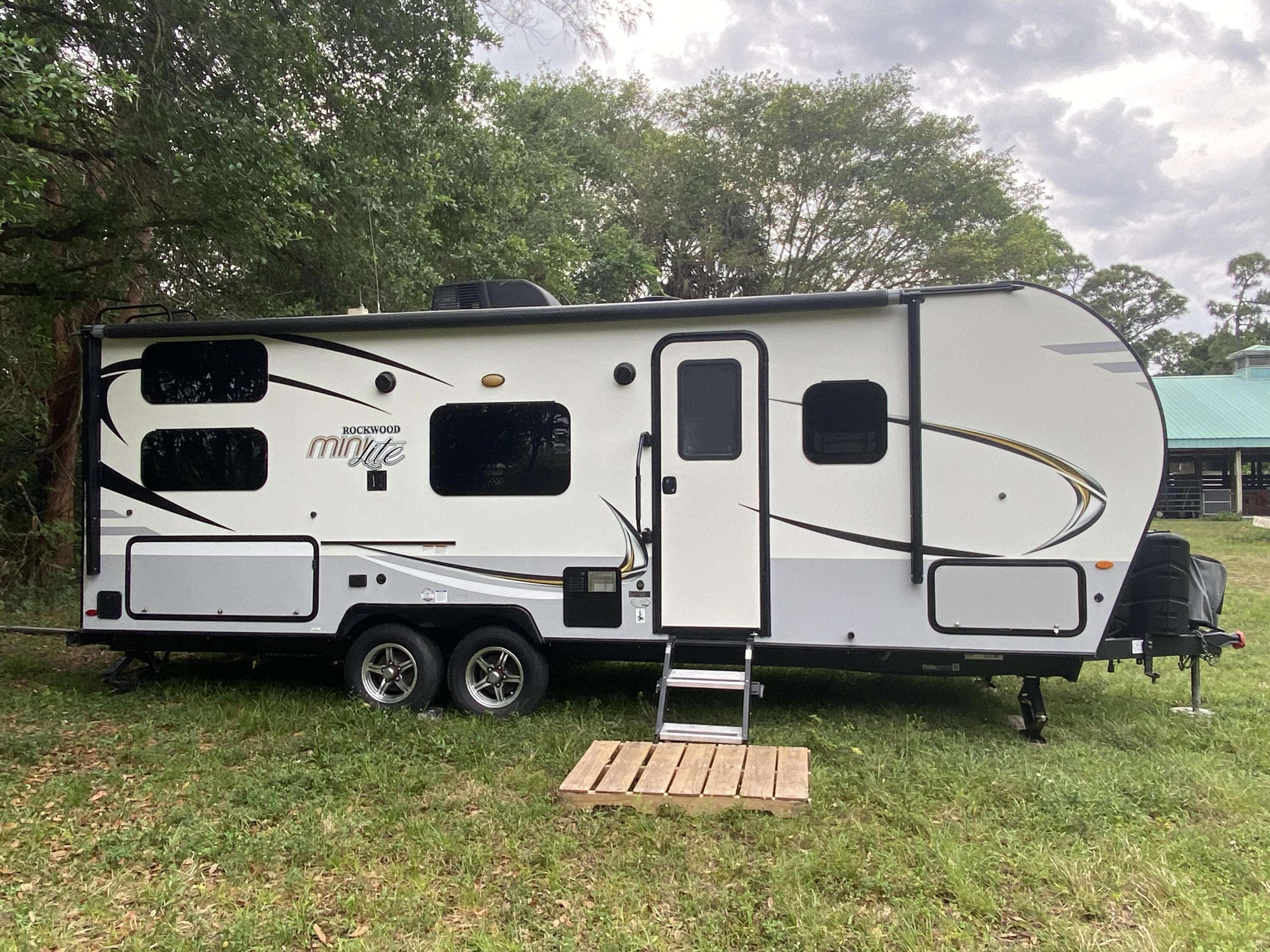 Loxahatchee Groves, FL 33470,2141 B RD Rv Spot 4 + Camper