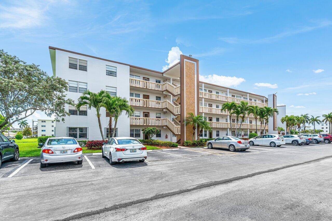 Boca Raton, FL 33434,1036 Guildford B