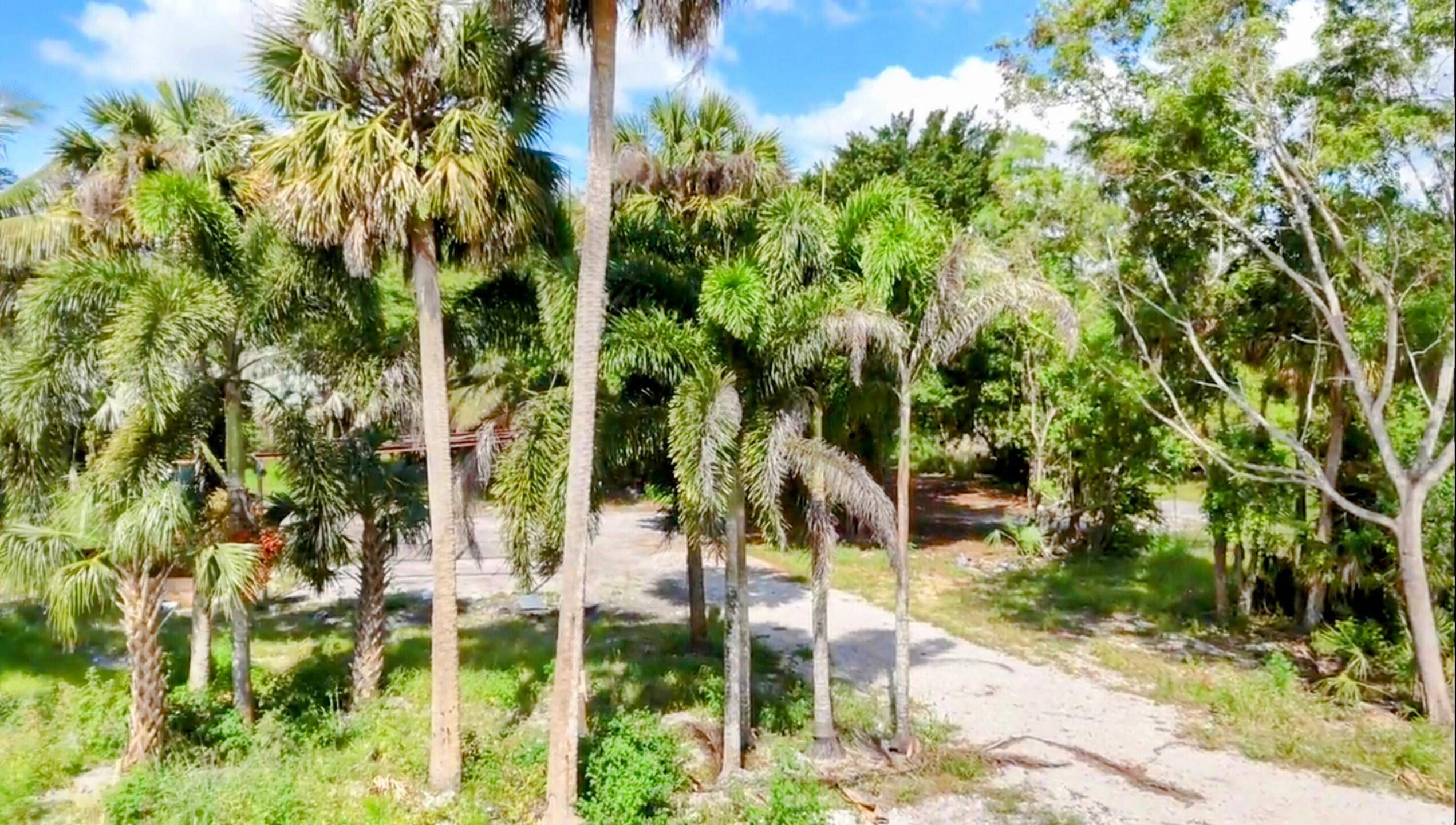 Loxahatchee Groves, FL 33470,2725 D RD