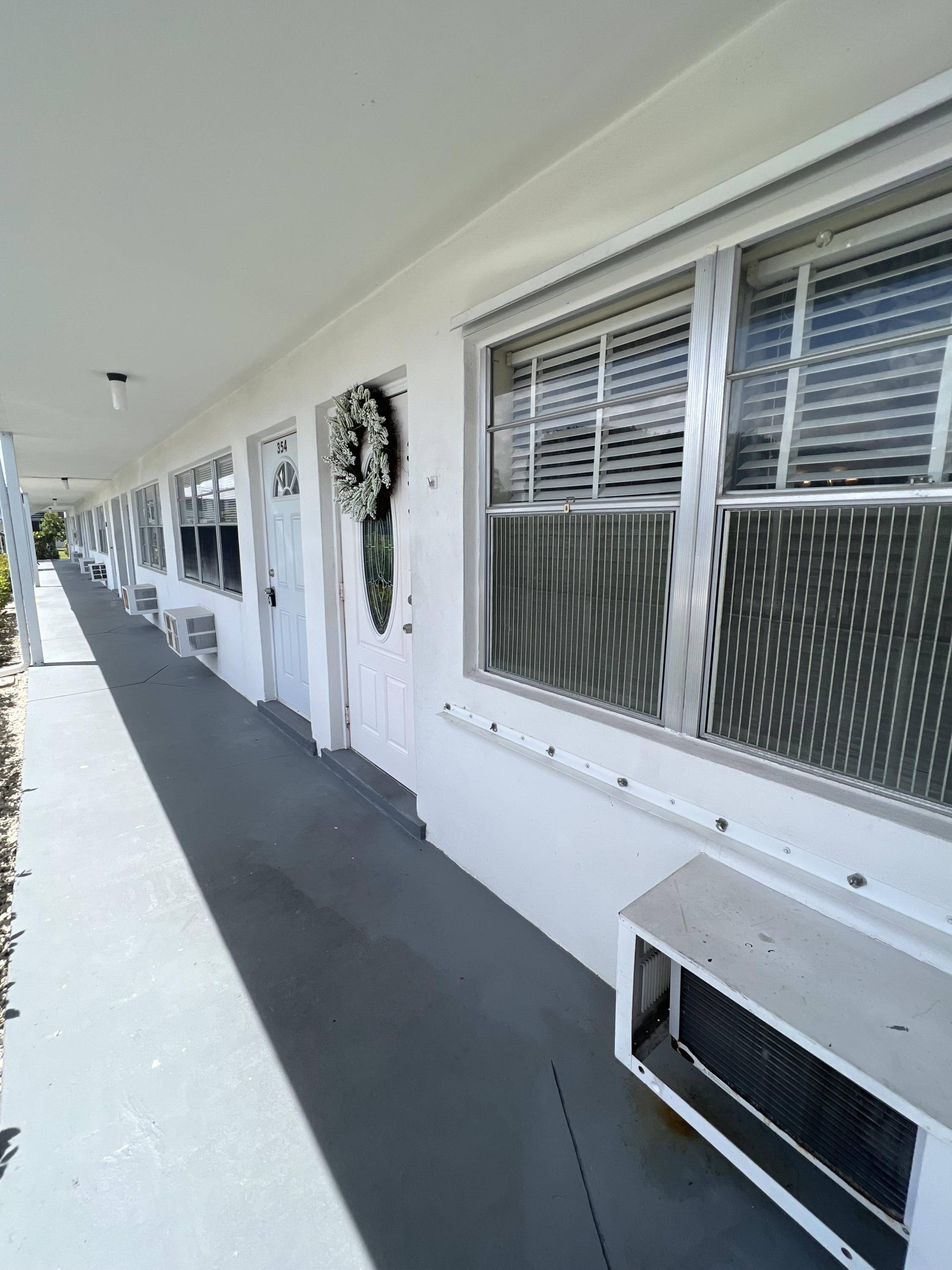 West Palm Beach, FL 33417,353 Northampton R