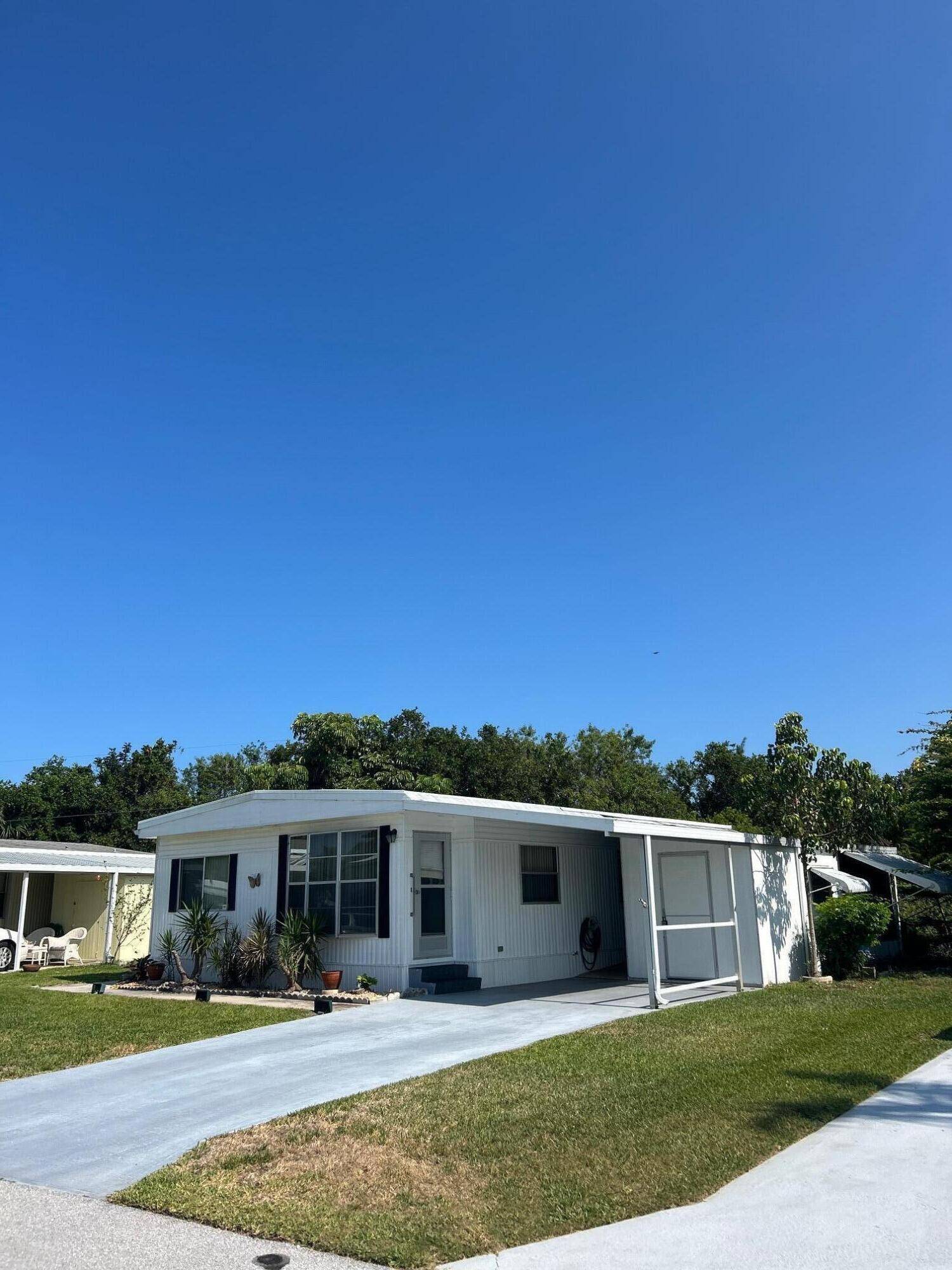 Jensen Beach, FL 34957,521 NE Saphire WAY