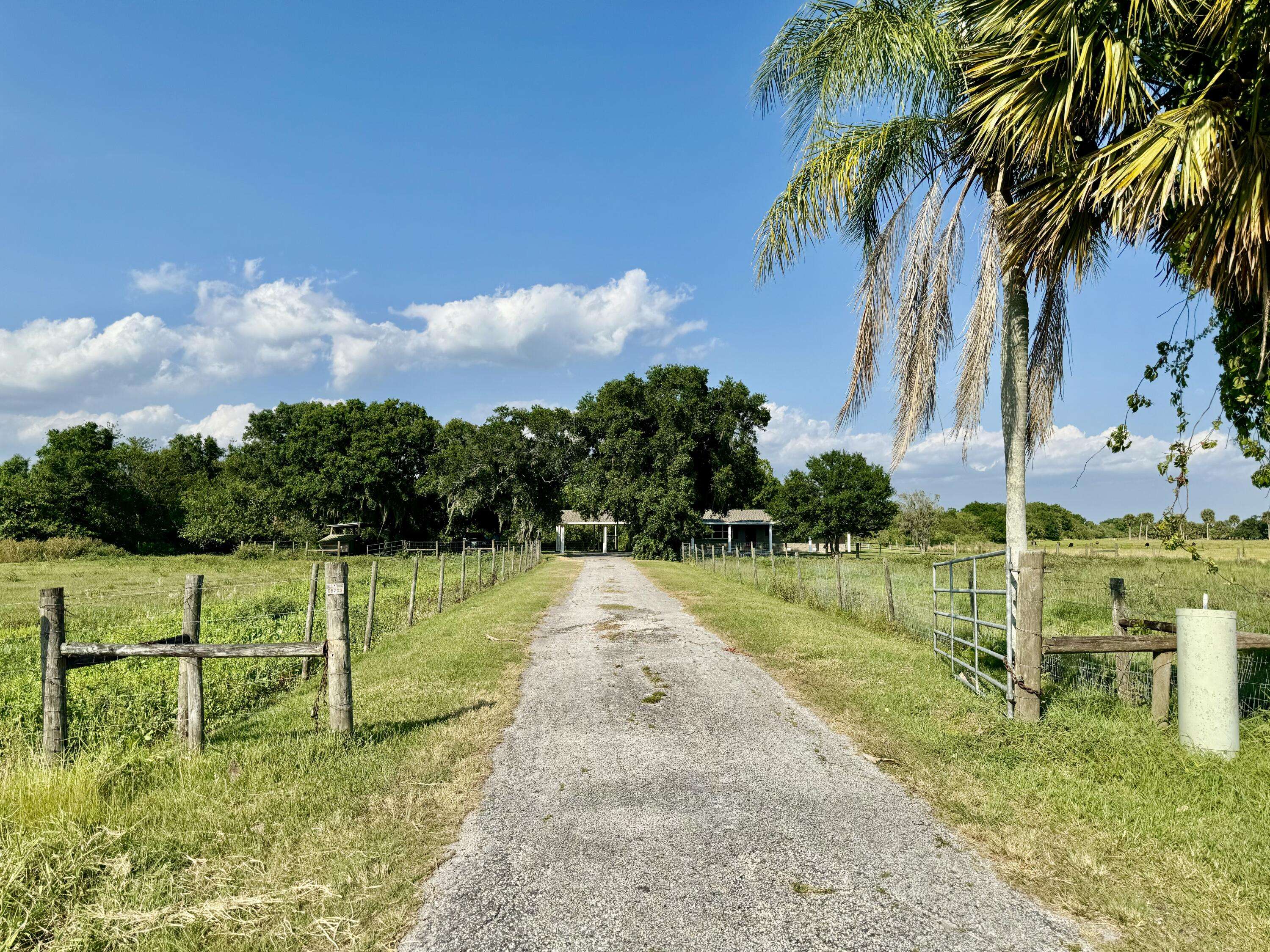 Okeechobee, FL 34972,5200 Us Highway 98