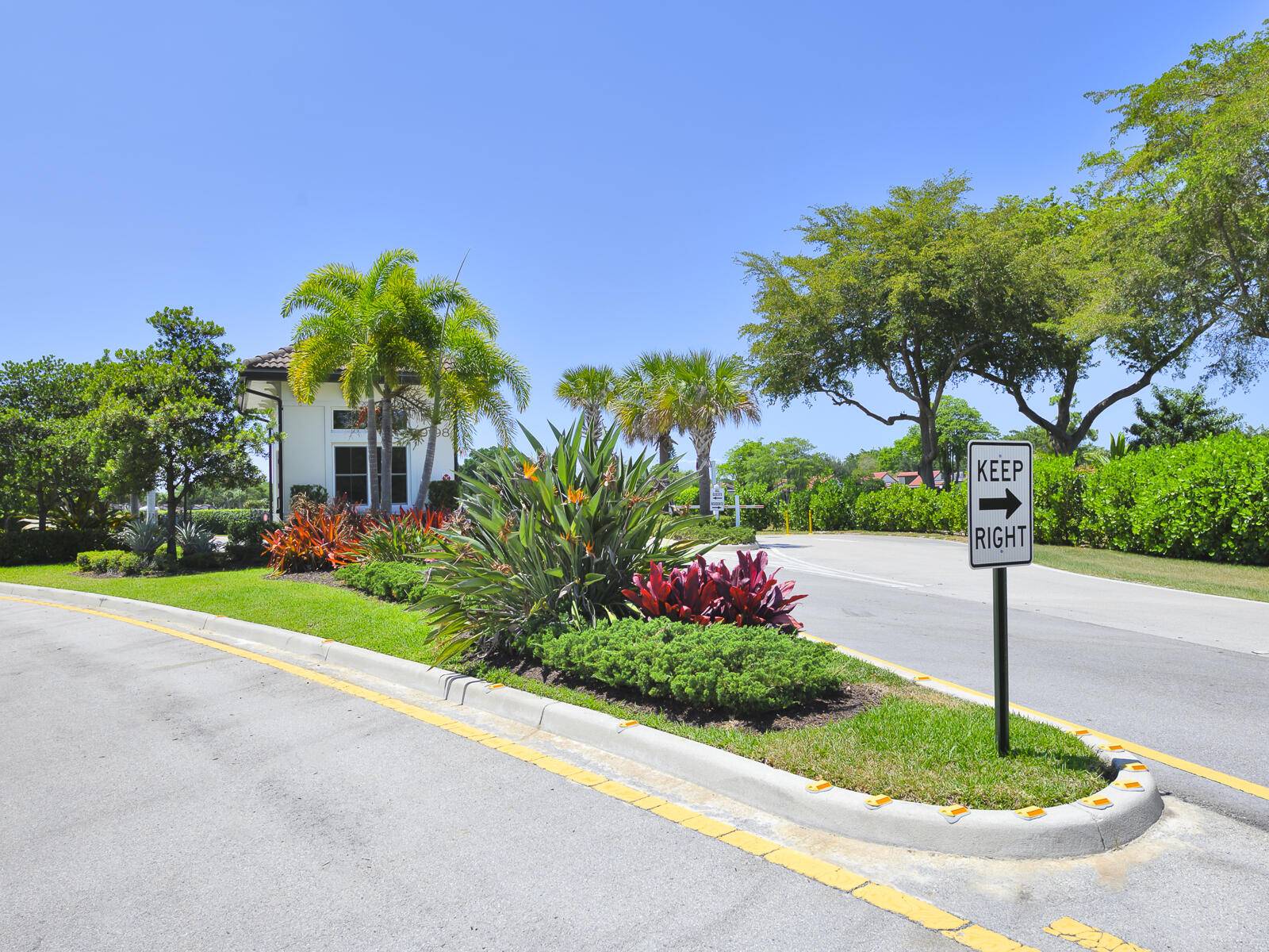 Boca Raton, FL 33428,21942 Canadensis CIR 101