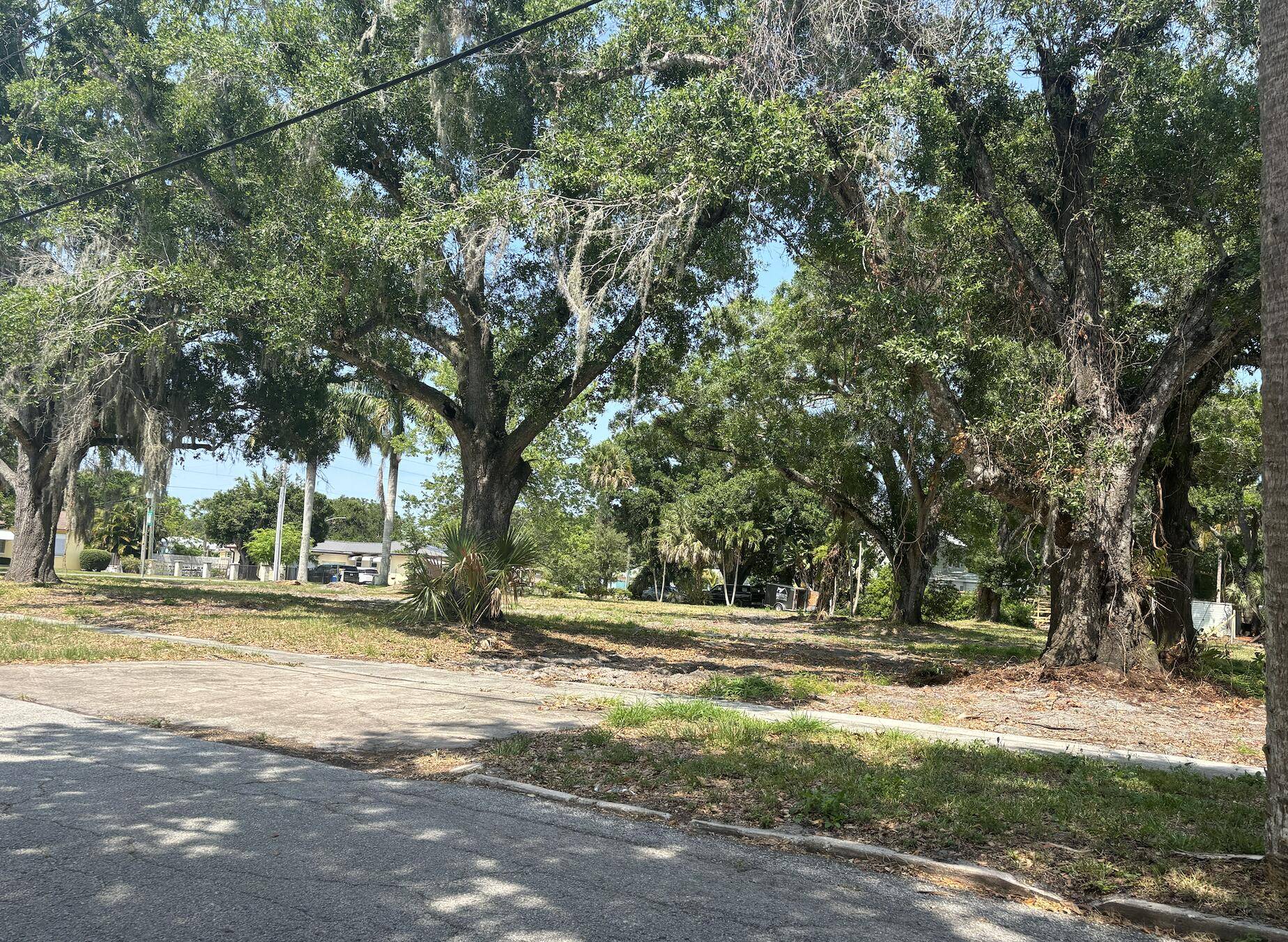 Fort Pierce, FL 34950,717 Georgia AVE