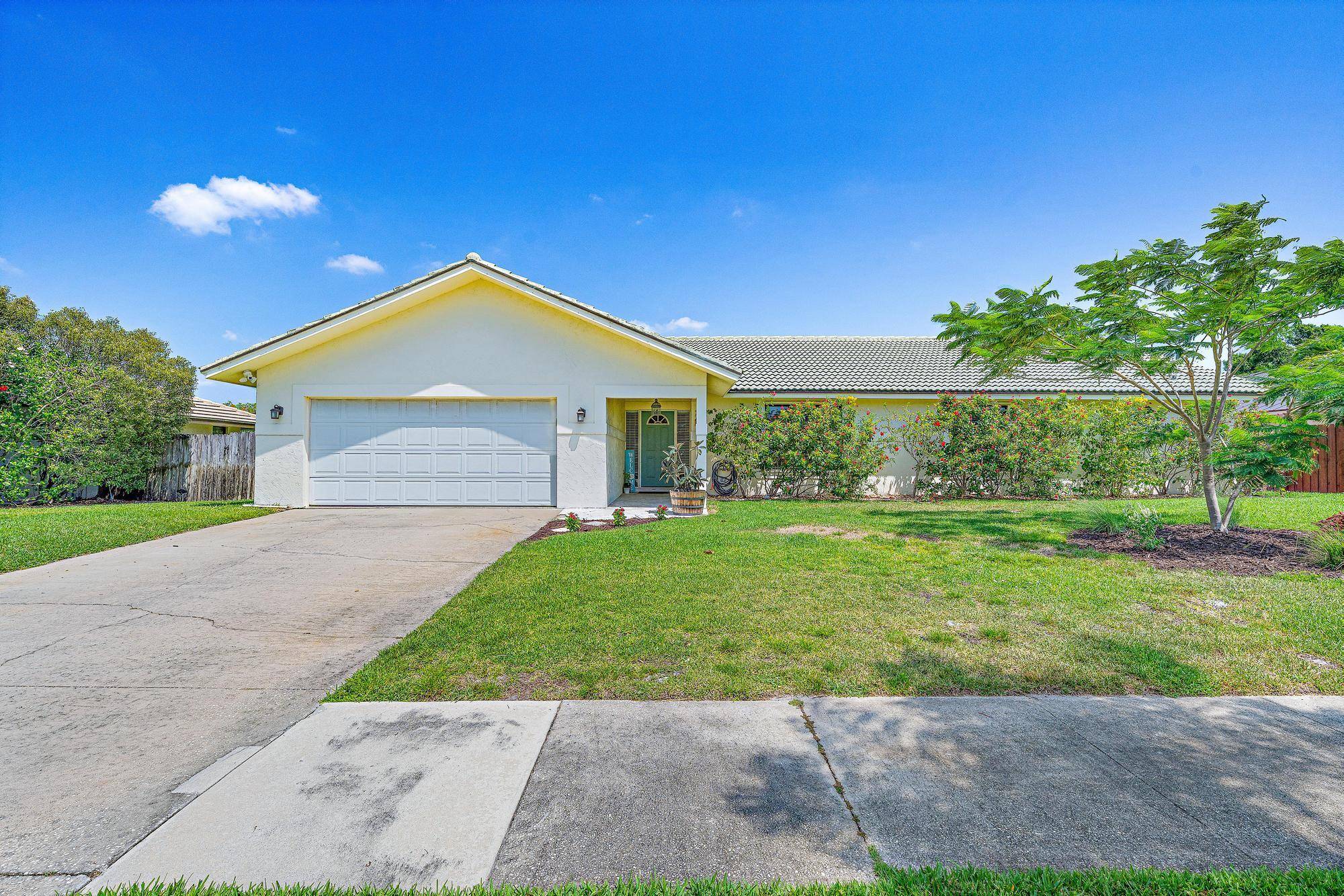 Tequesta, FL 33469,89 Hickory Hill RD