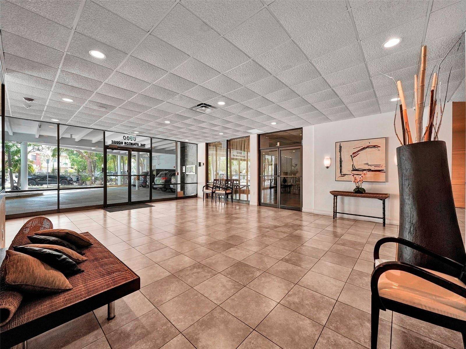 Miami Beach, FL 33141,6900 Bay DR 10c