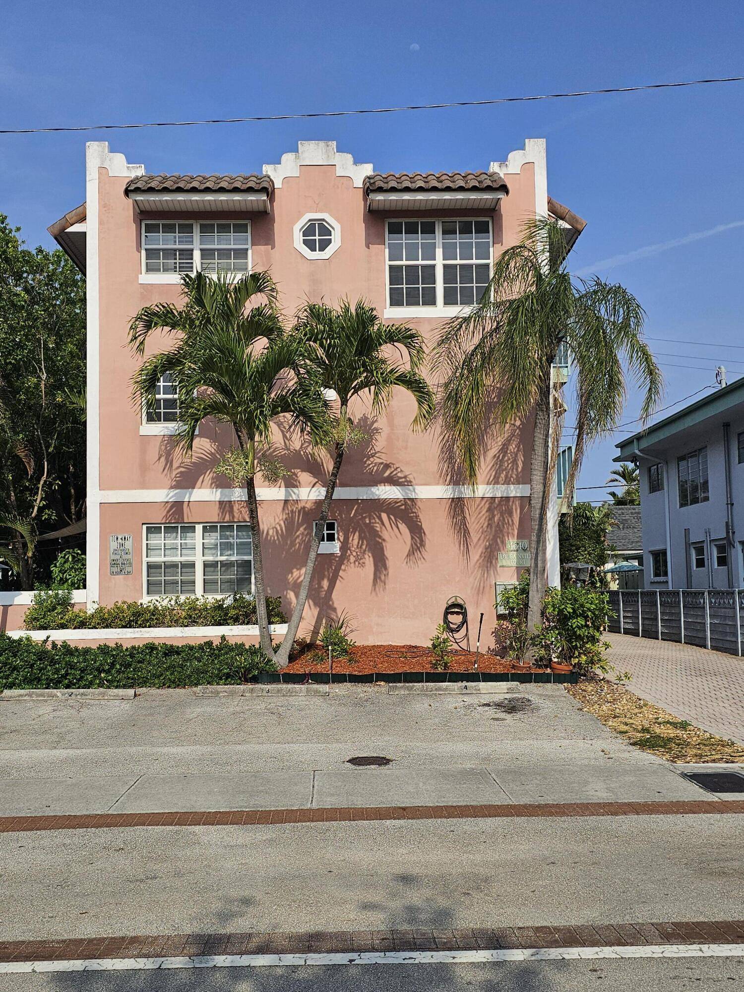 Lauderdale By The Sea, FL 33308,4640 Bougainvilla DR 4