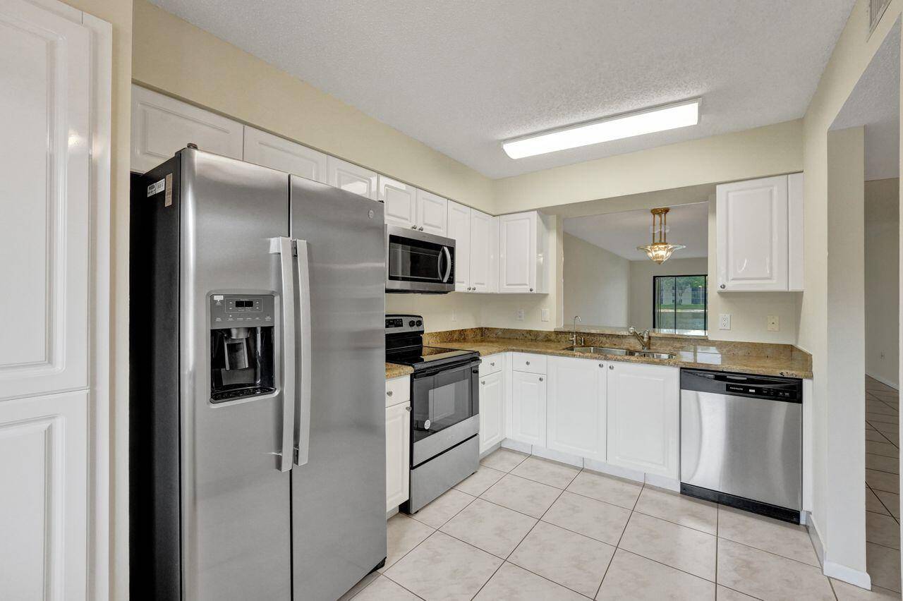 Delray Beach, FL 33484,6093 Pointe Regal CIR 104