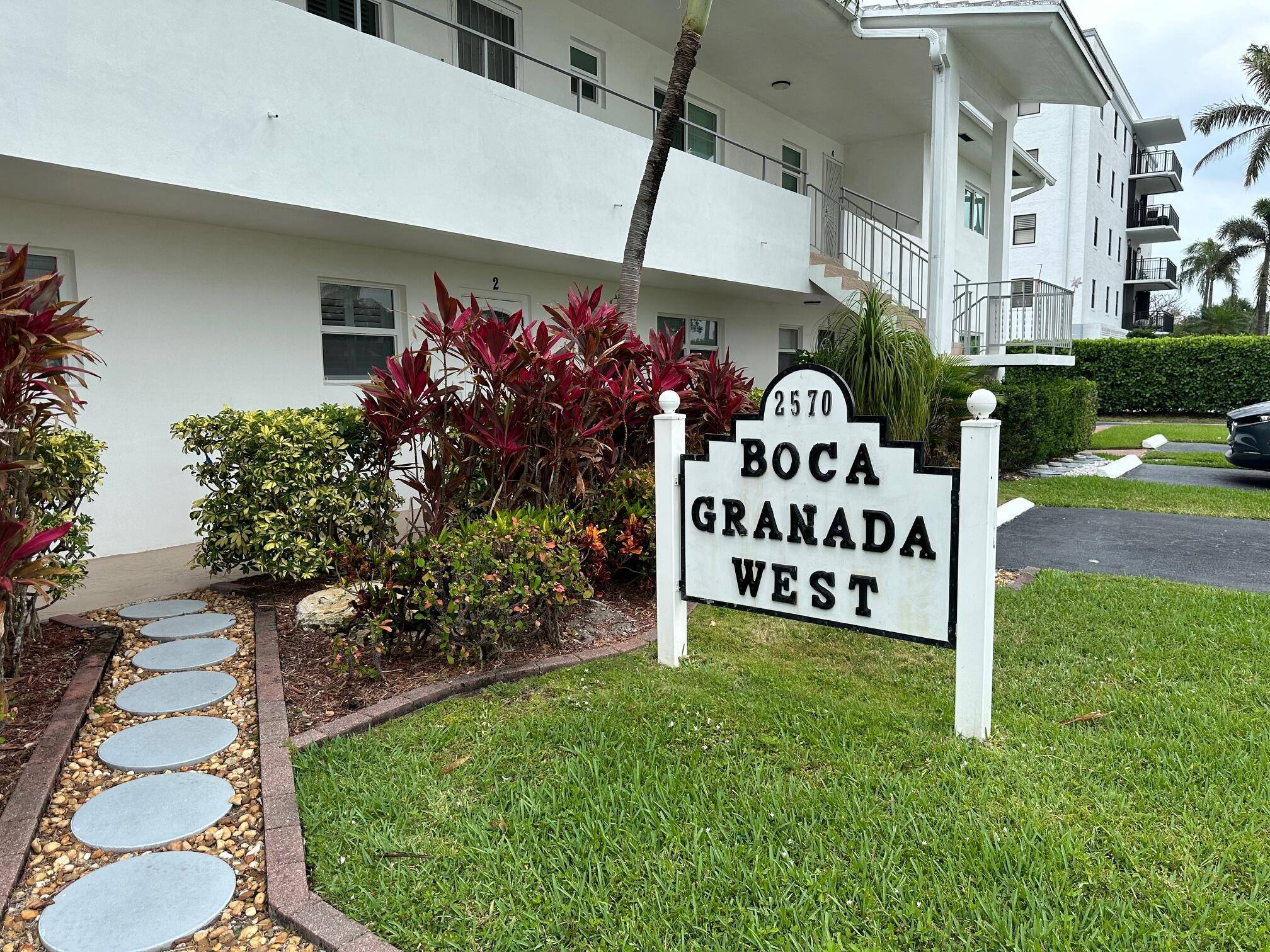 Boca Raton, FL 33432,2570 Banyan RD 4