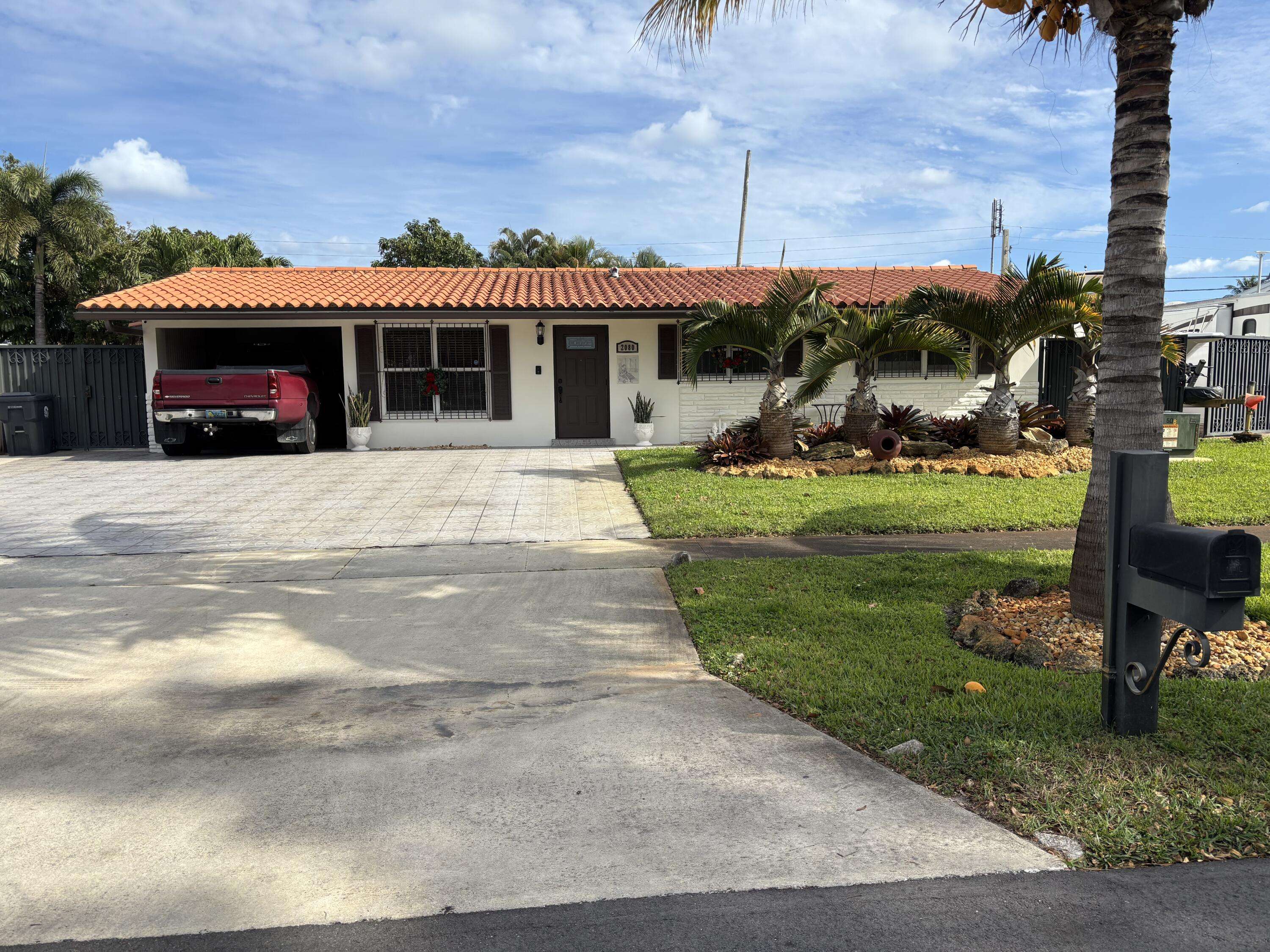 West Palm Beach, FL 33406,2080 Bimini DR