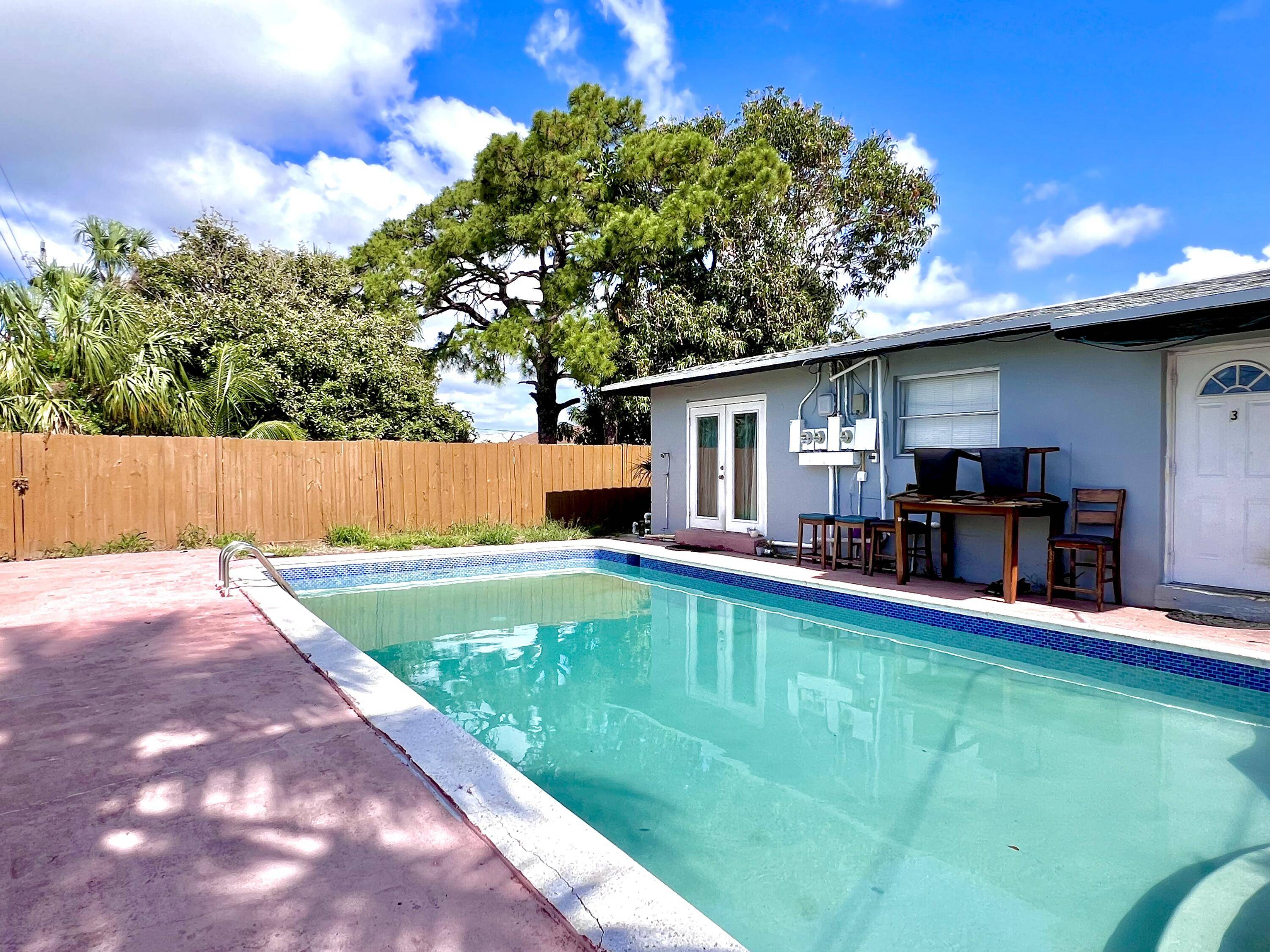 Lake Park, FL 33403,824 Bayberry DR 1, 2, & 3 : Triplex