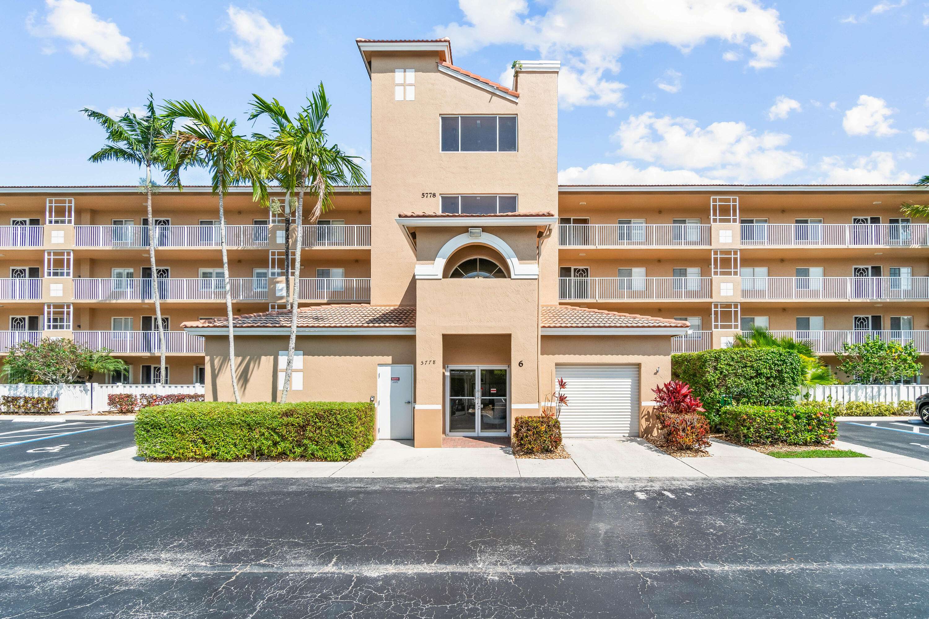 Boynton Beach, FL 33437,5778 Crystal Shores DR 308