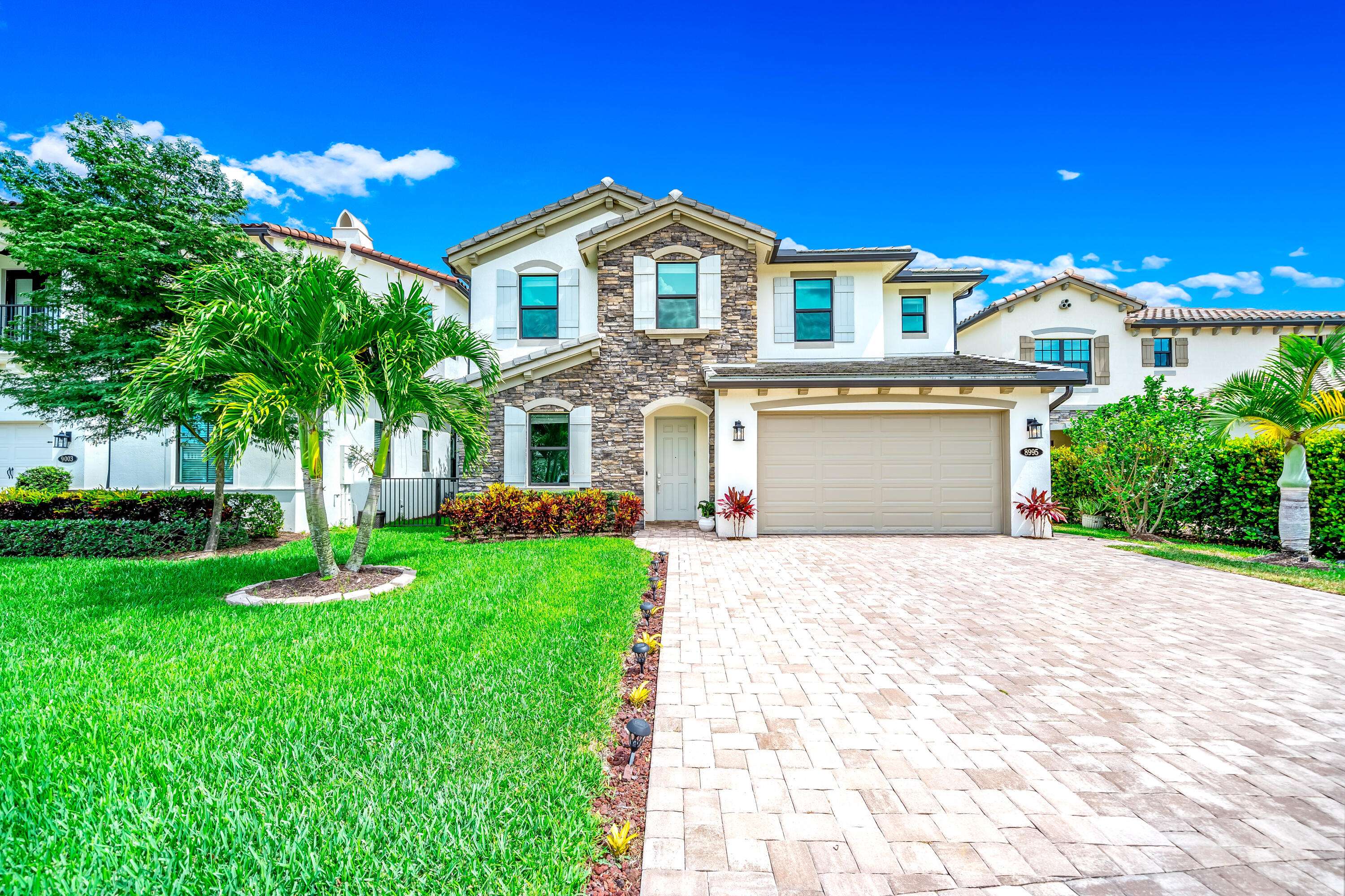 Boynton Beach, FL 33472,8995 Grand Prix LN