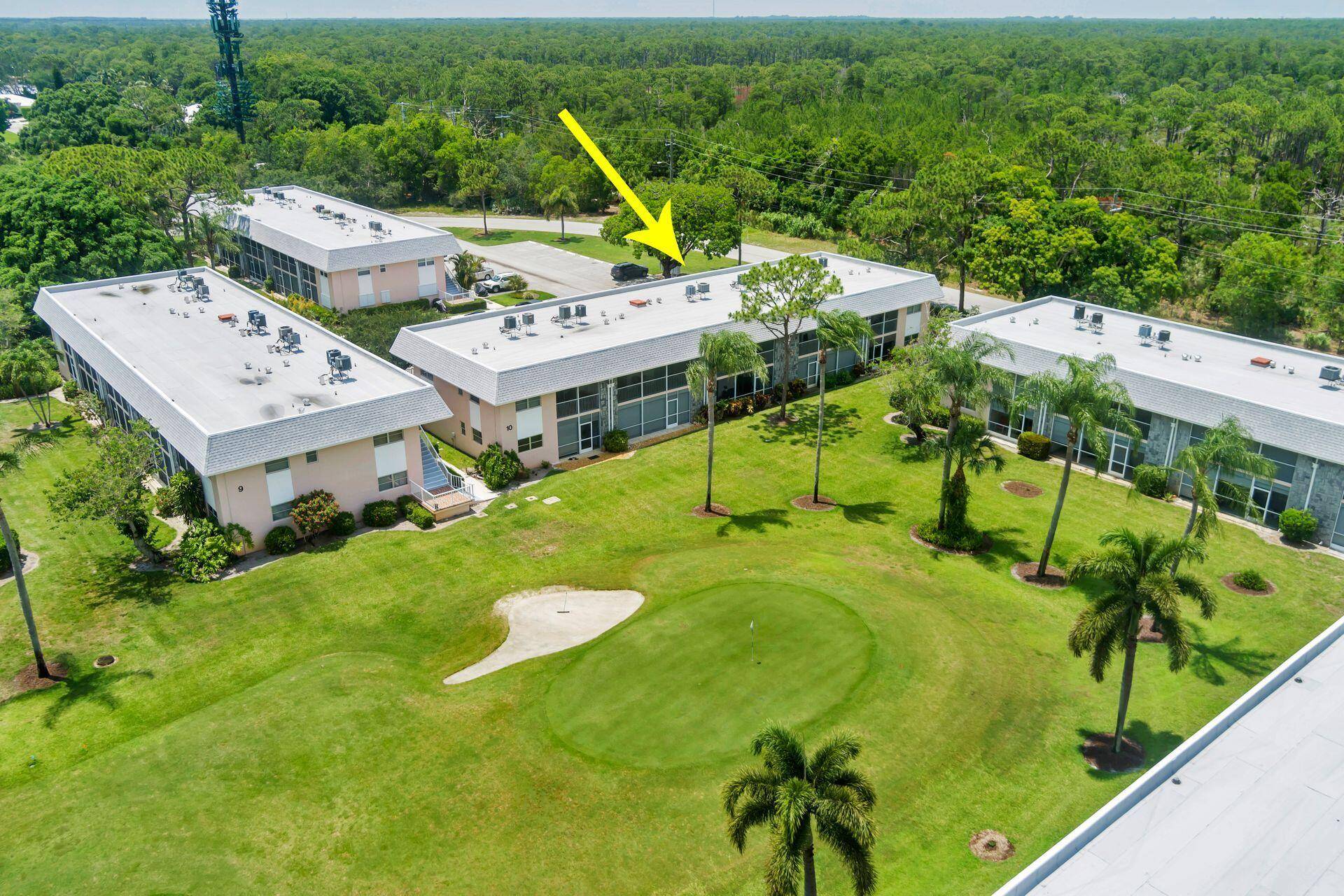 Tequesta, FL 33469,18081 SE Country Club DR 98-10