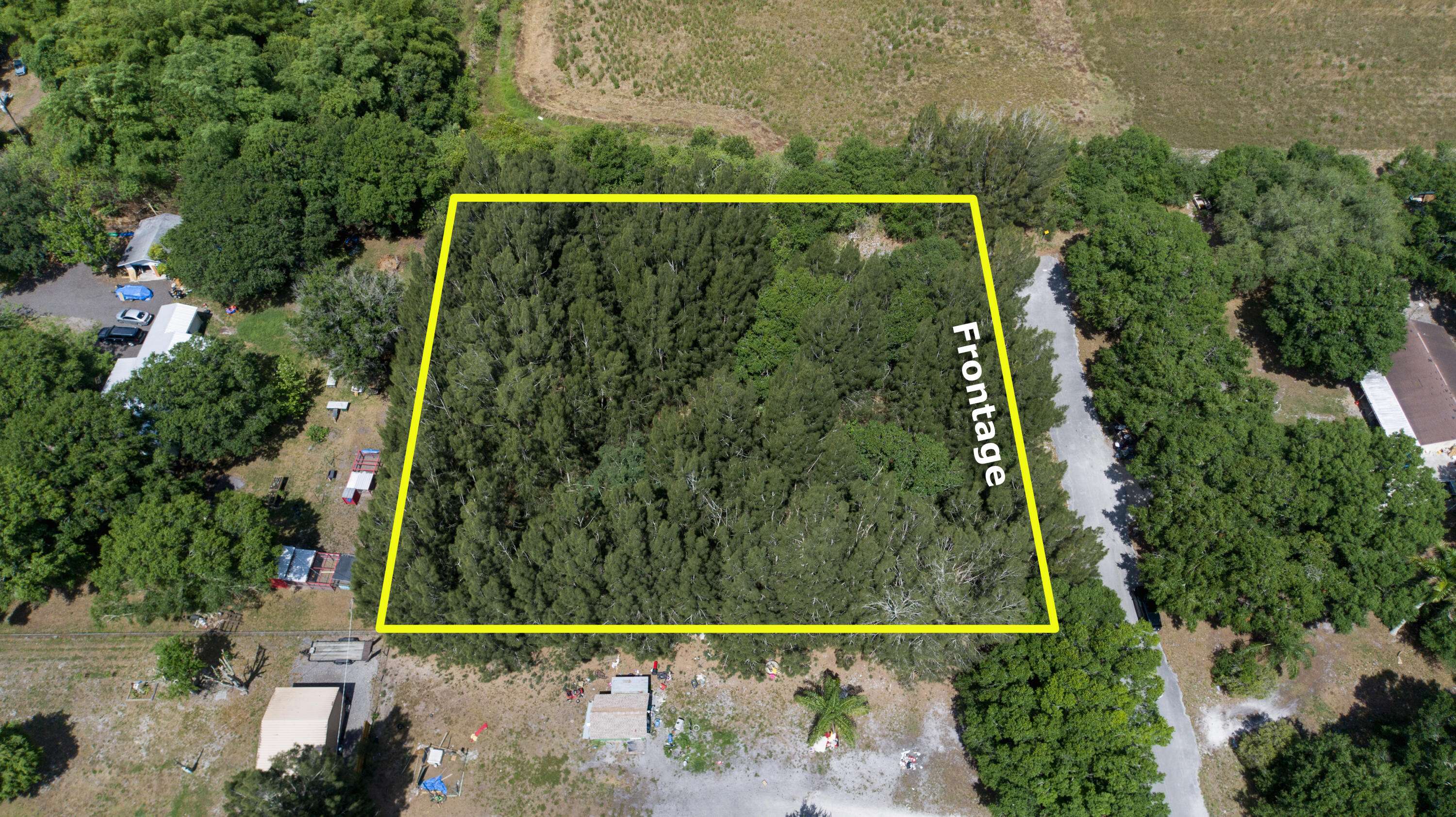 Okeechobee, FL 34974,10128 NE 20th LN