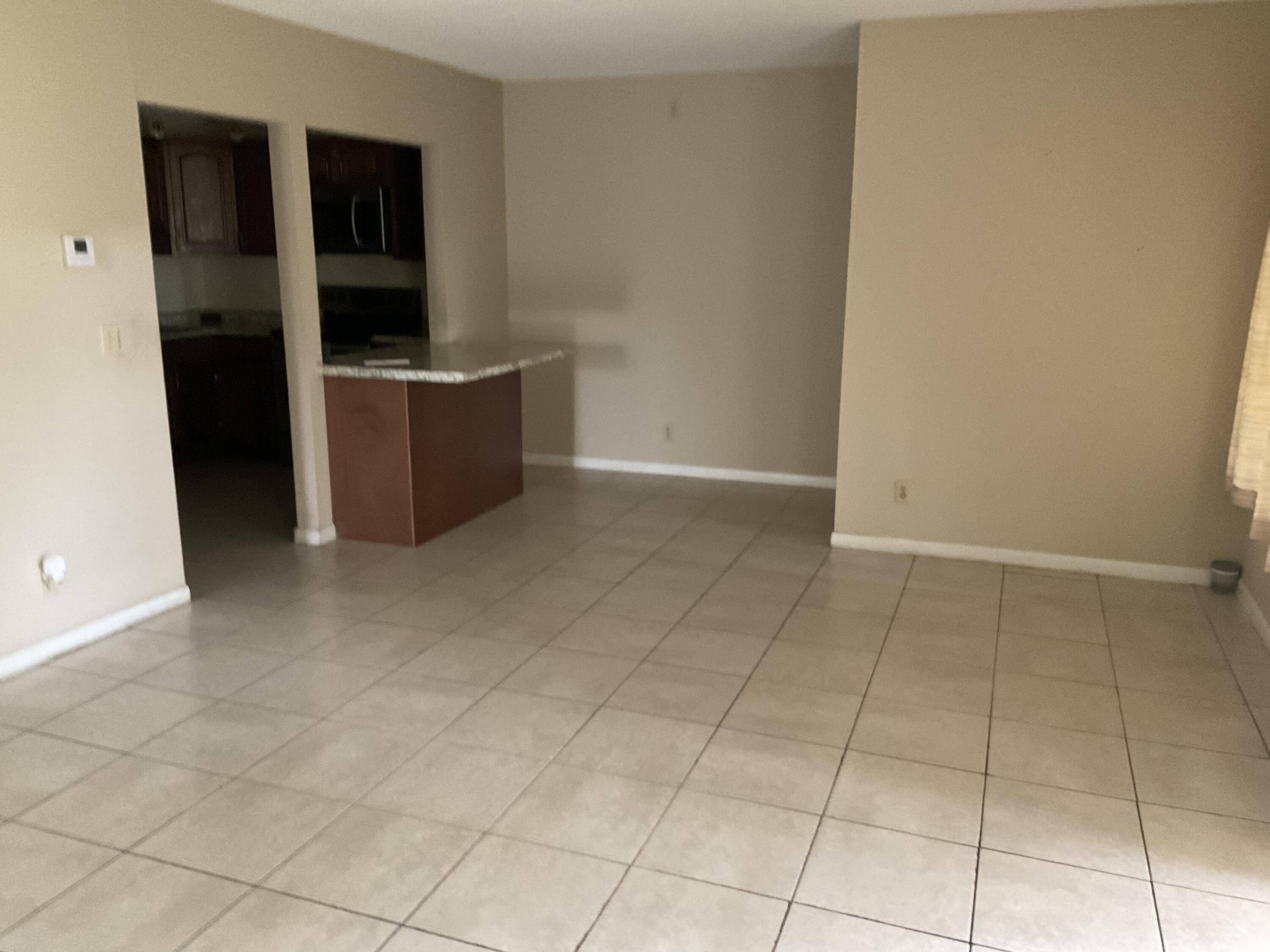 Greenacres, FL 33463,221 Pine Hov CIR A-1