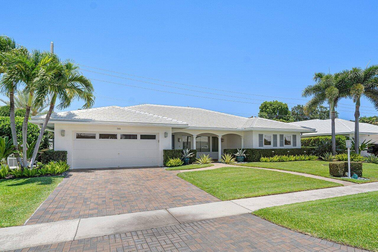 Boca Raton, FL 33486,745 Apple Tree LN