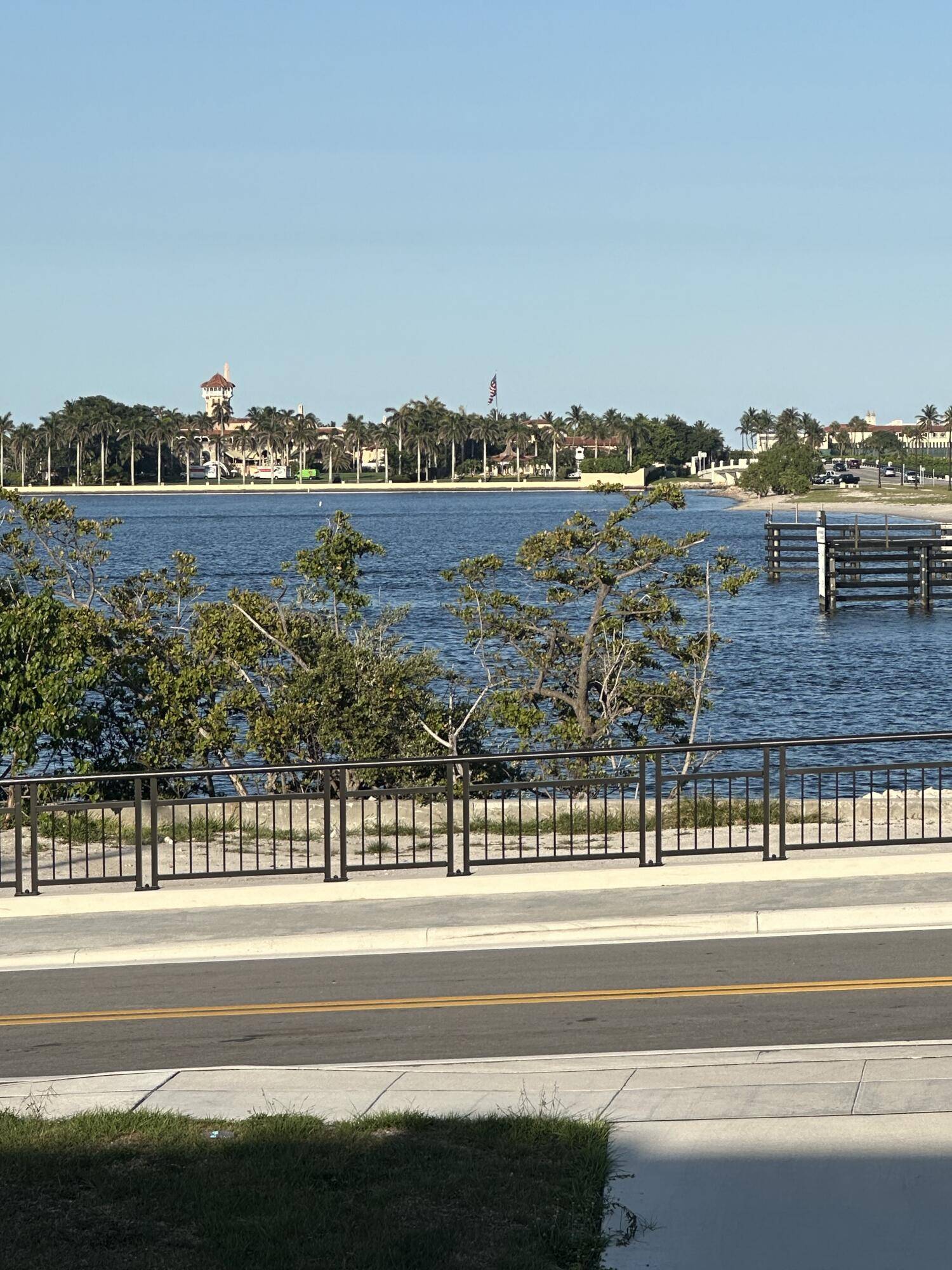 West Palm Beach, FL 33405,3915 S Flagler DR 213