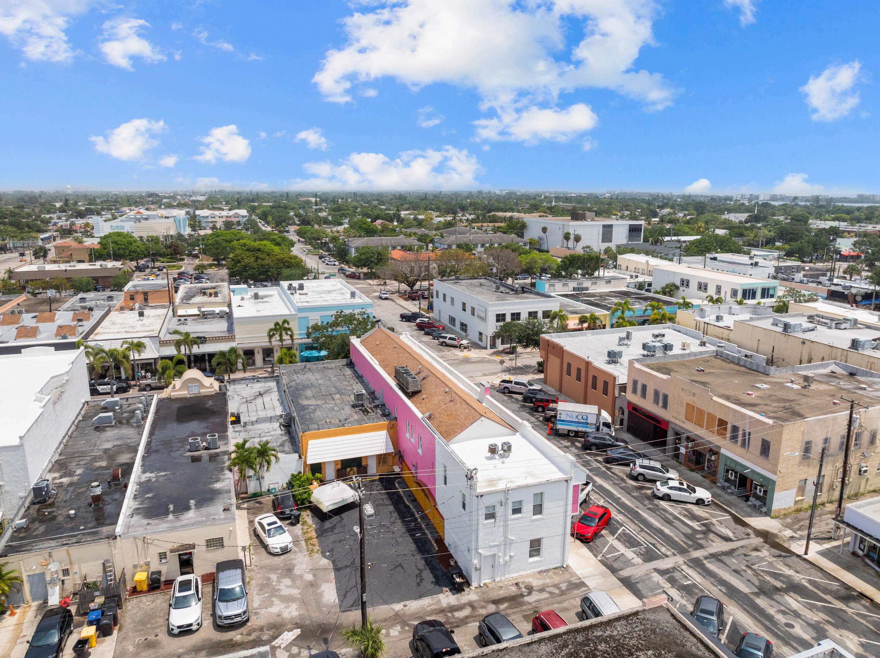 Lake Worth Beach, FL 33460,805 Lake AVE