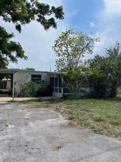 Jensen Beach, FL 34957,1260 NE Olive ST