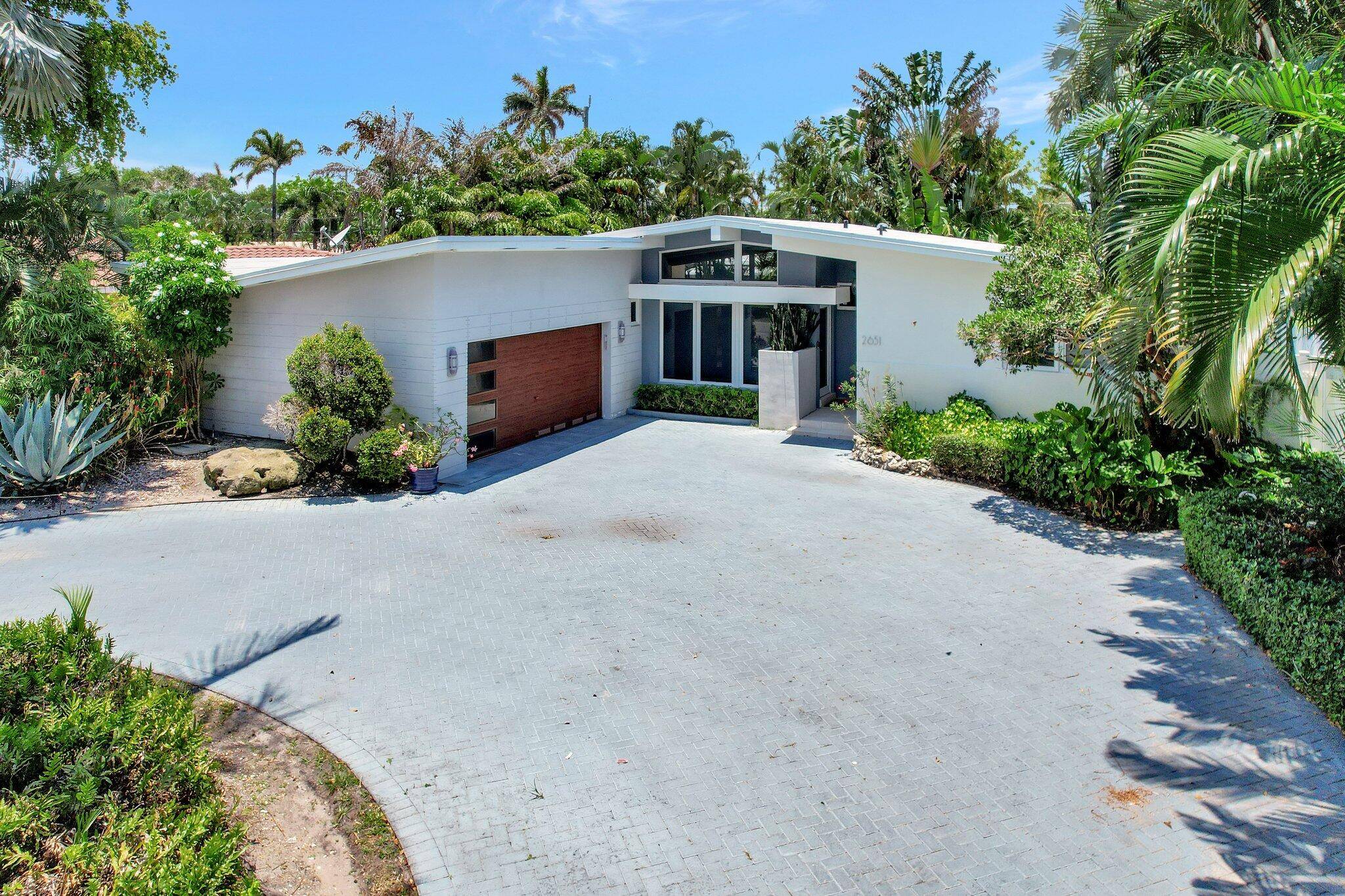 Pompano Beach, FL 33062,2651 NE 7 ST