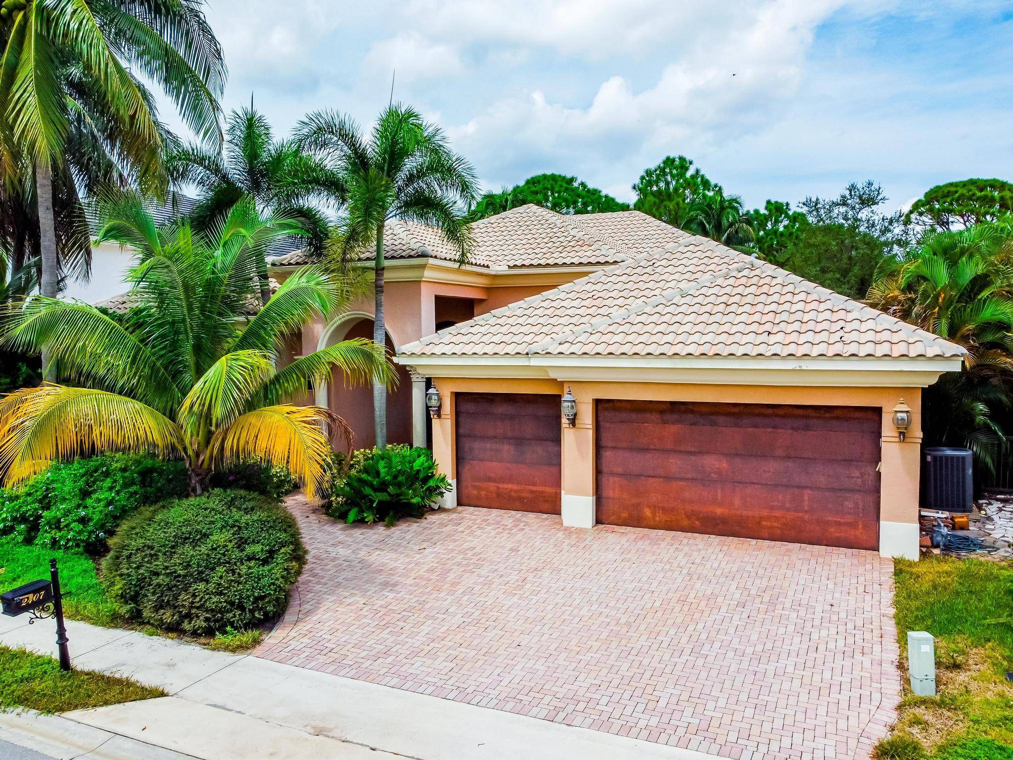 Boca Raton, FL 33431,2407 NW 49th LN