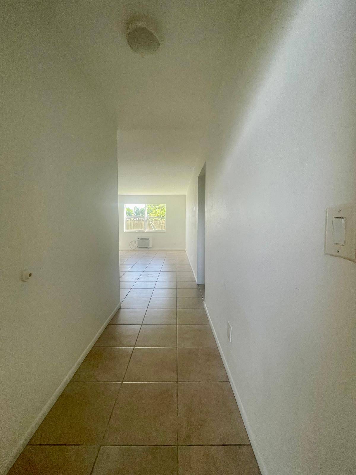 Pompano Beach, FL 33064,1050 E Sample RD 110