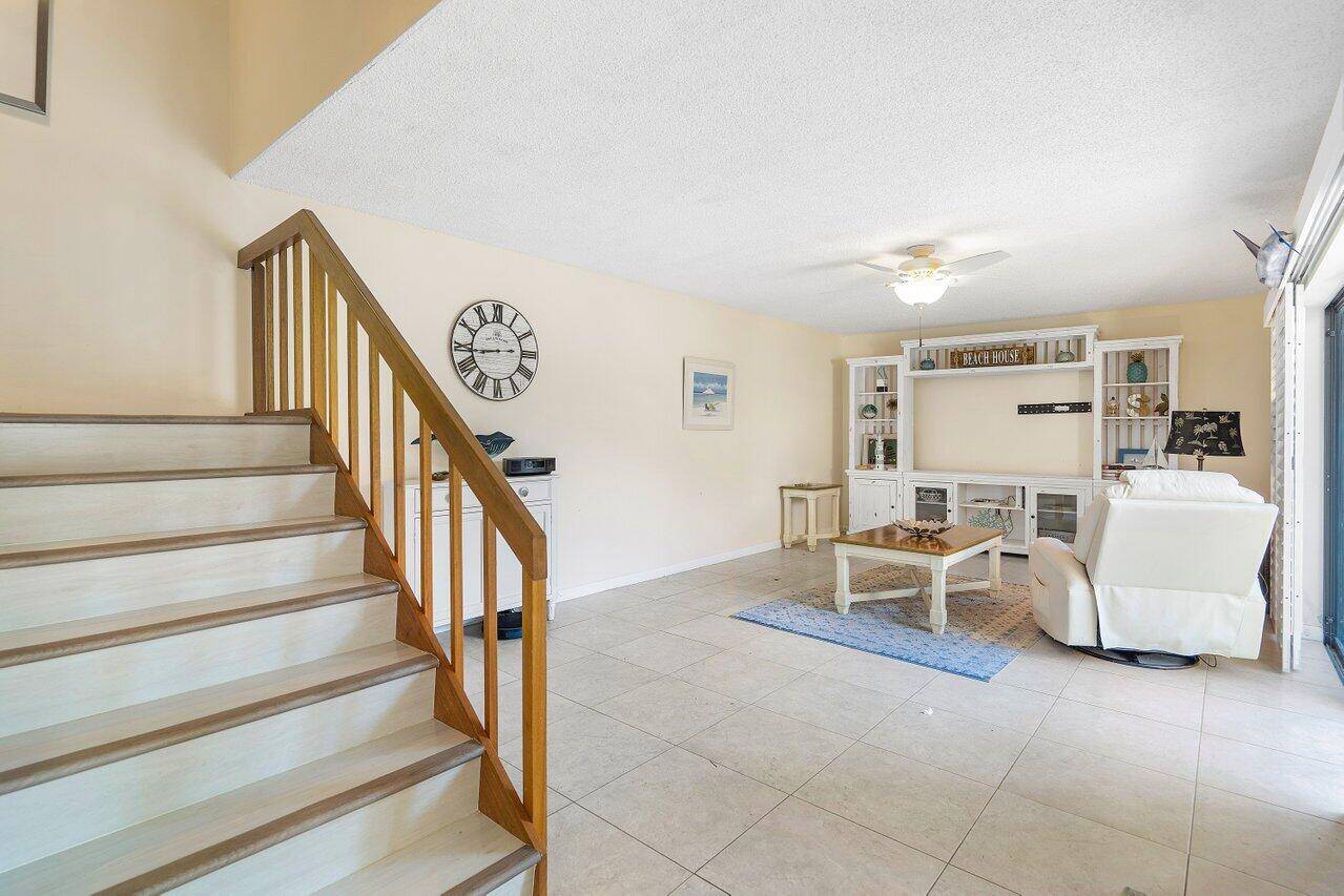Jupiter, FL 33477,103 Ocean Cove DR