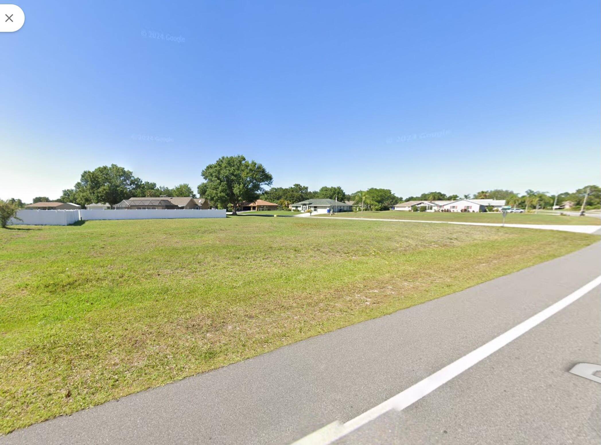 Sebring, FL 33876,2917 Pebble LN