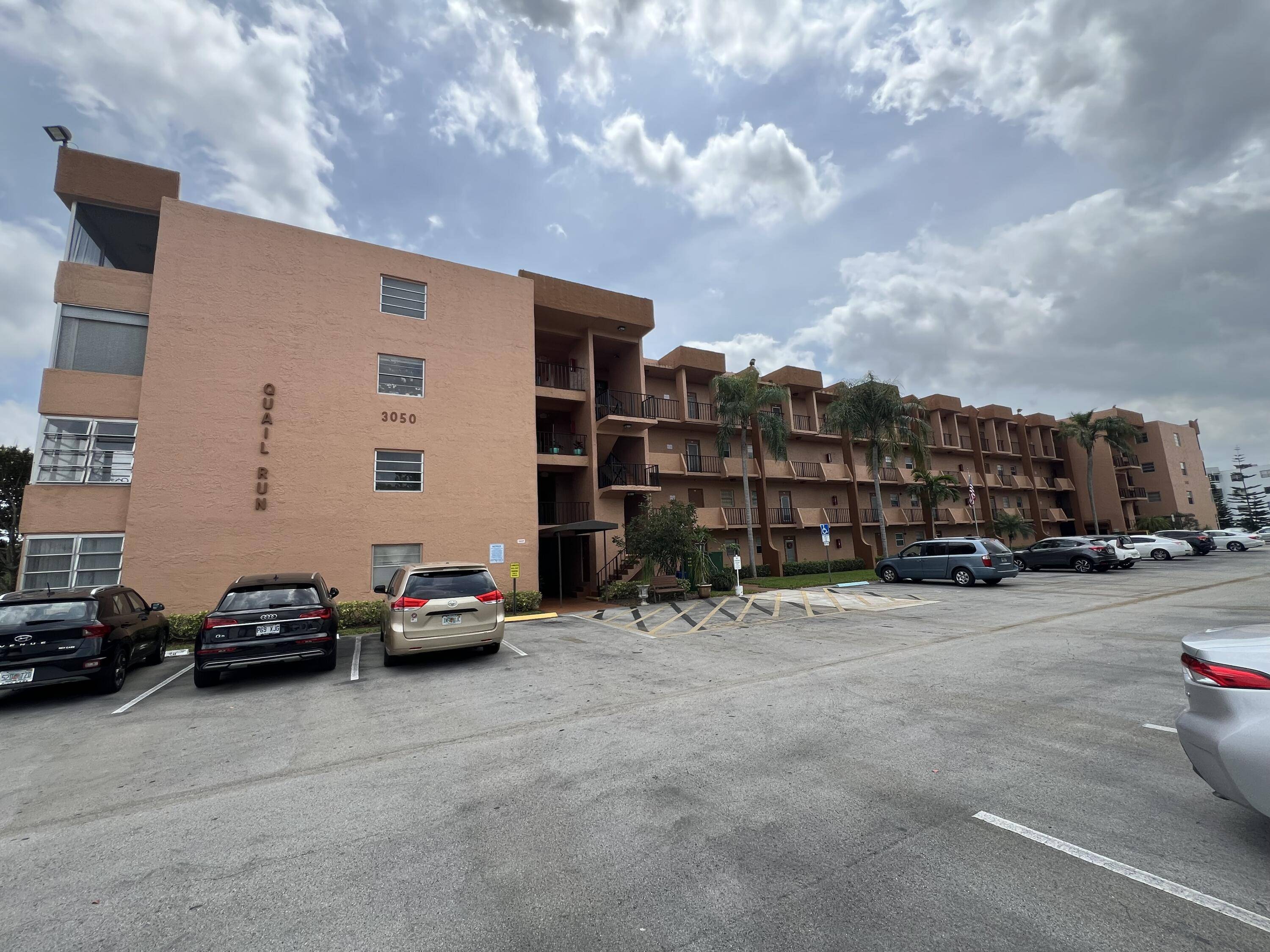 Sunrise, FL 33323,3050 E Sunrise Lakes DR 305