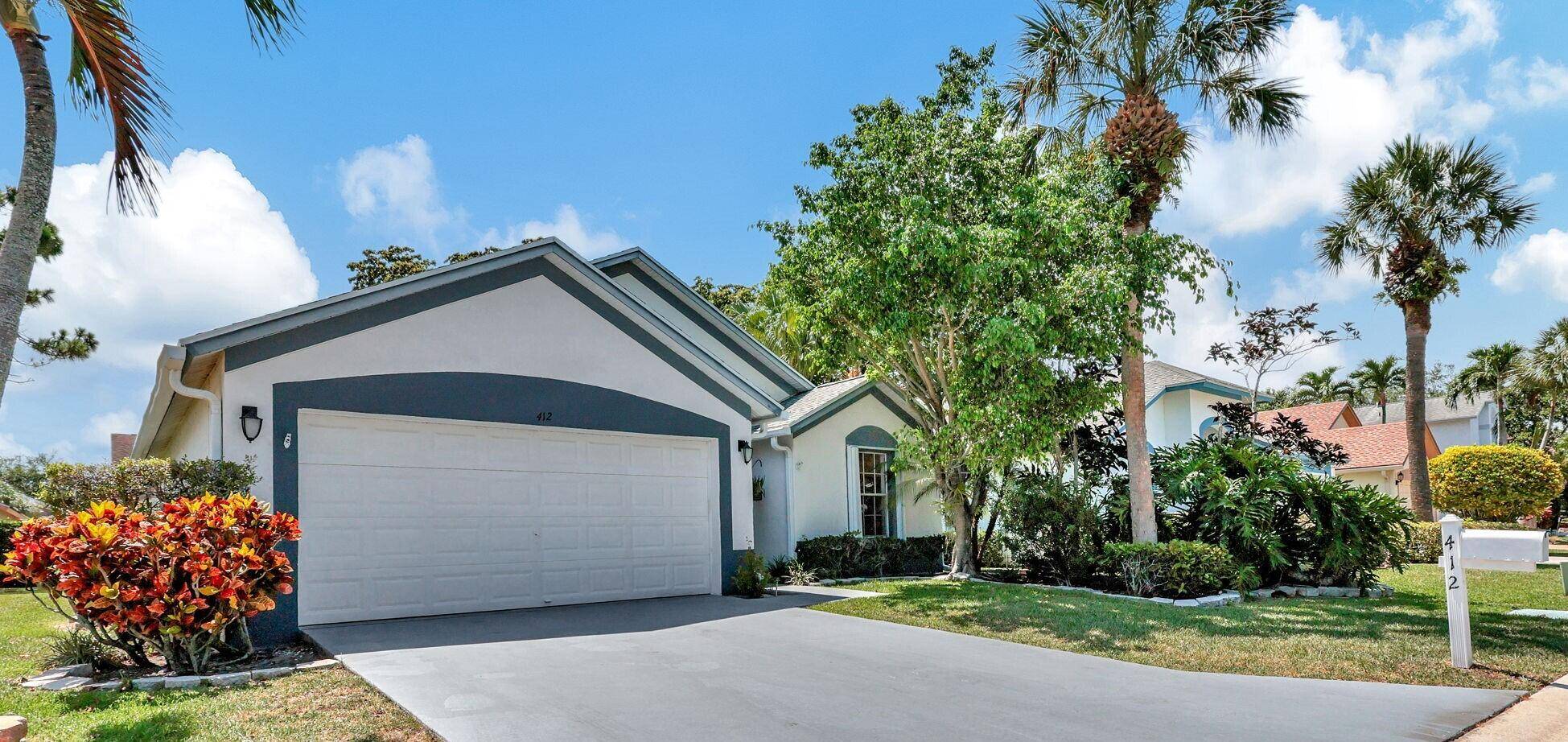 Greenacres, FL 33413,412 Trotters LN