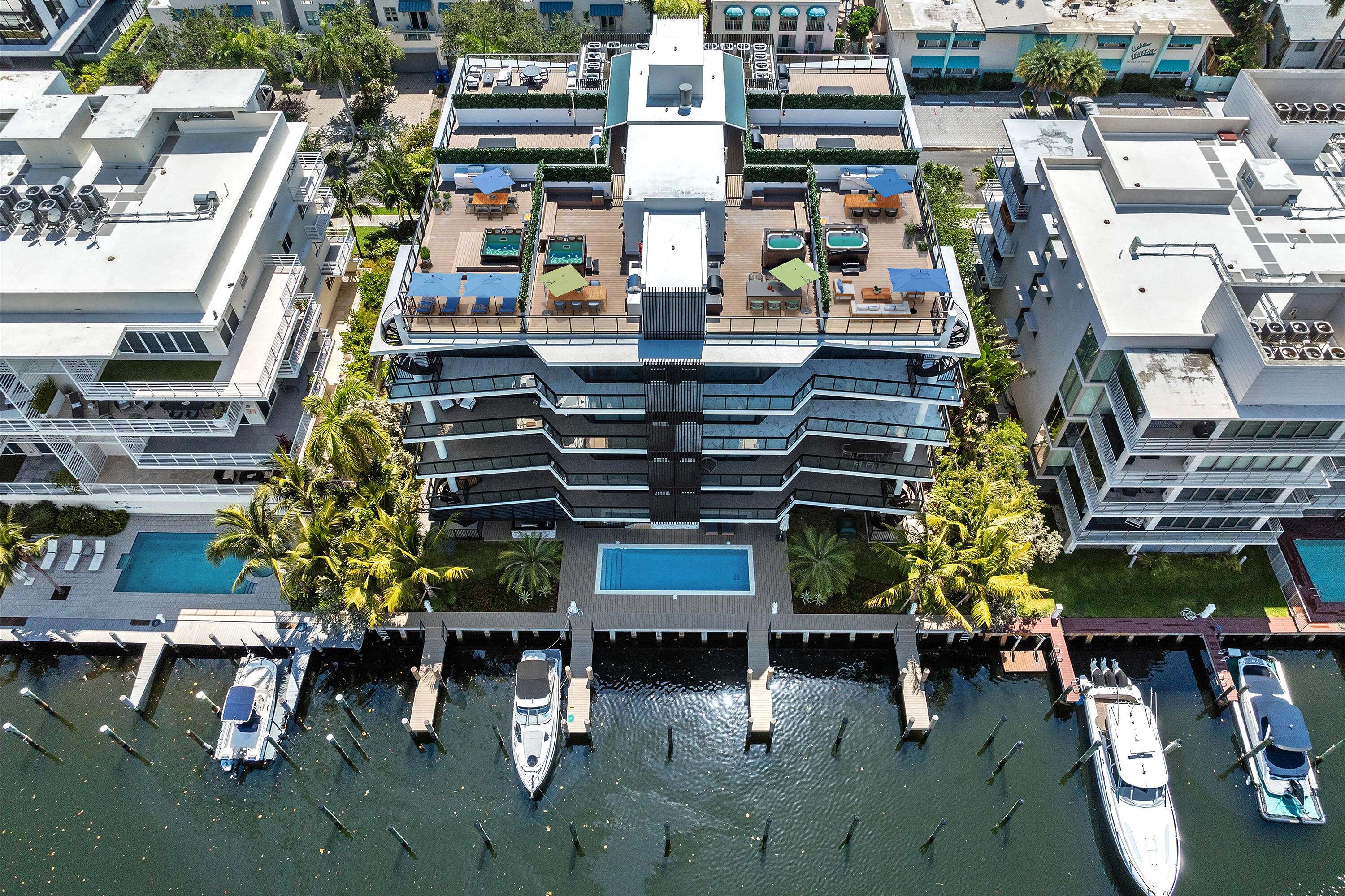 Fort Lauderdale, FL 33301,141 Isle Of Venice DR Penthouse North