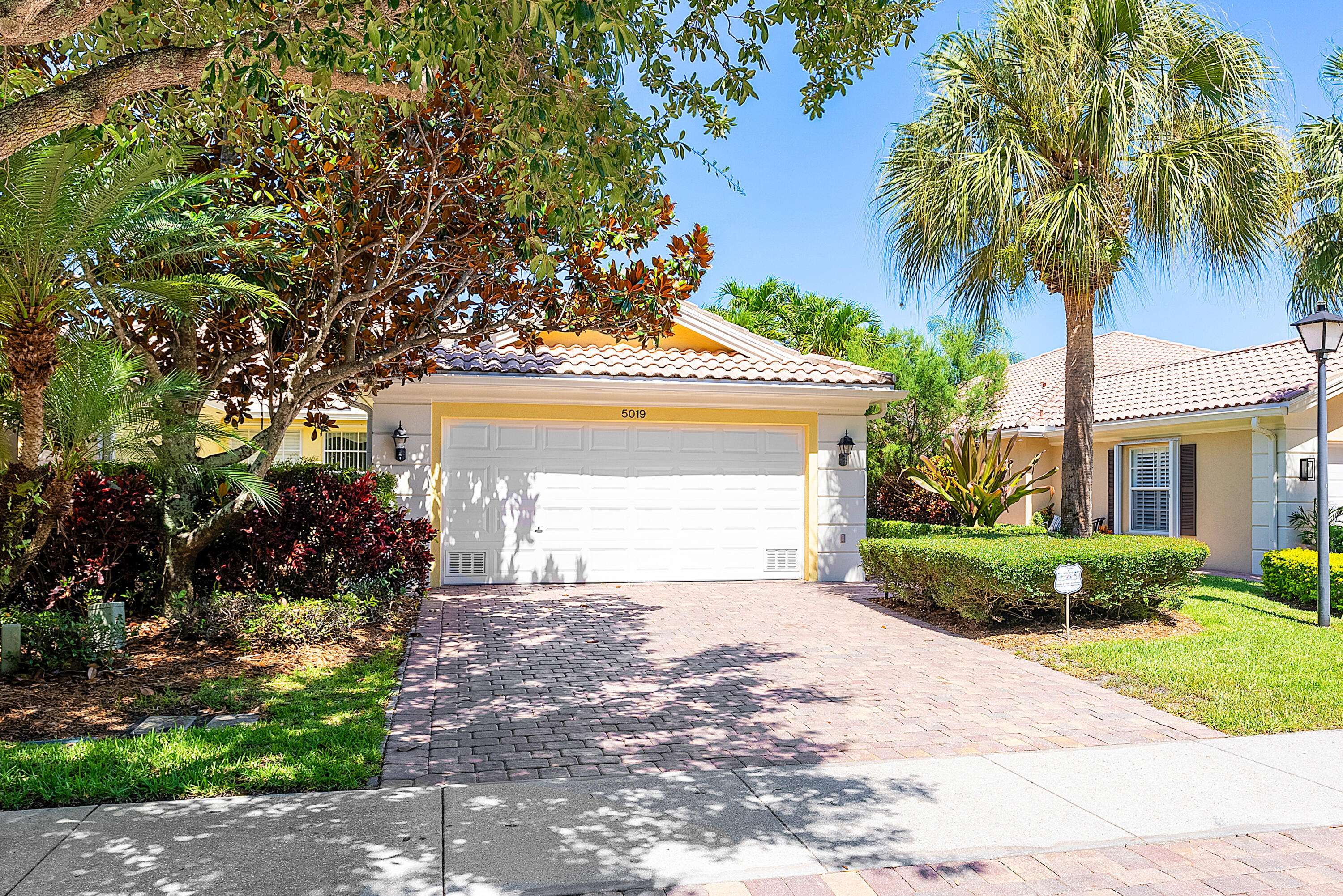 Palm Beach Gardens, FL 33418,5019 Magnolia Bay CIR