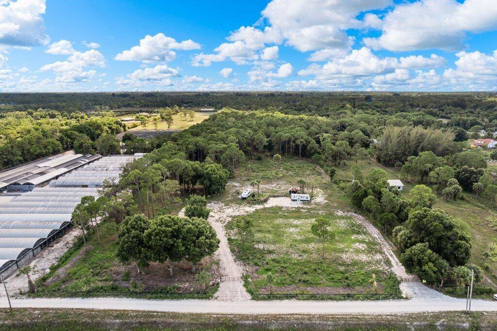 Loxahatchee Groves, FL 33470,3139 B RD