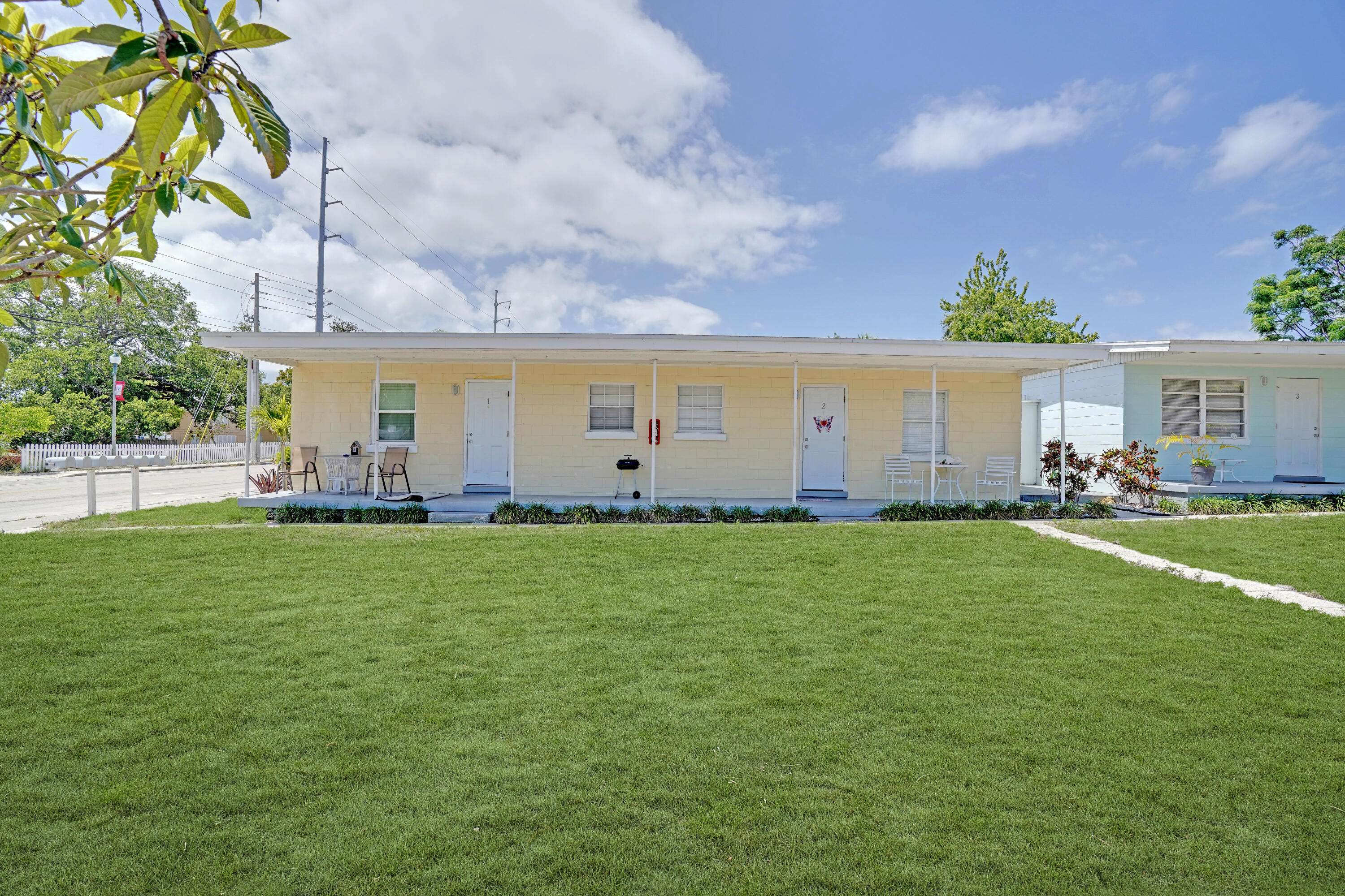 Fort Pierce, FL 34950,511 N 2nd N ST 1 -8