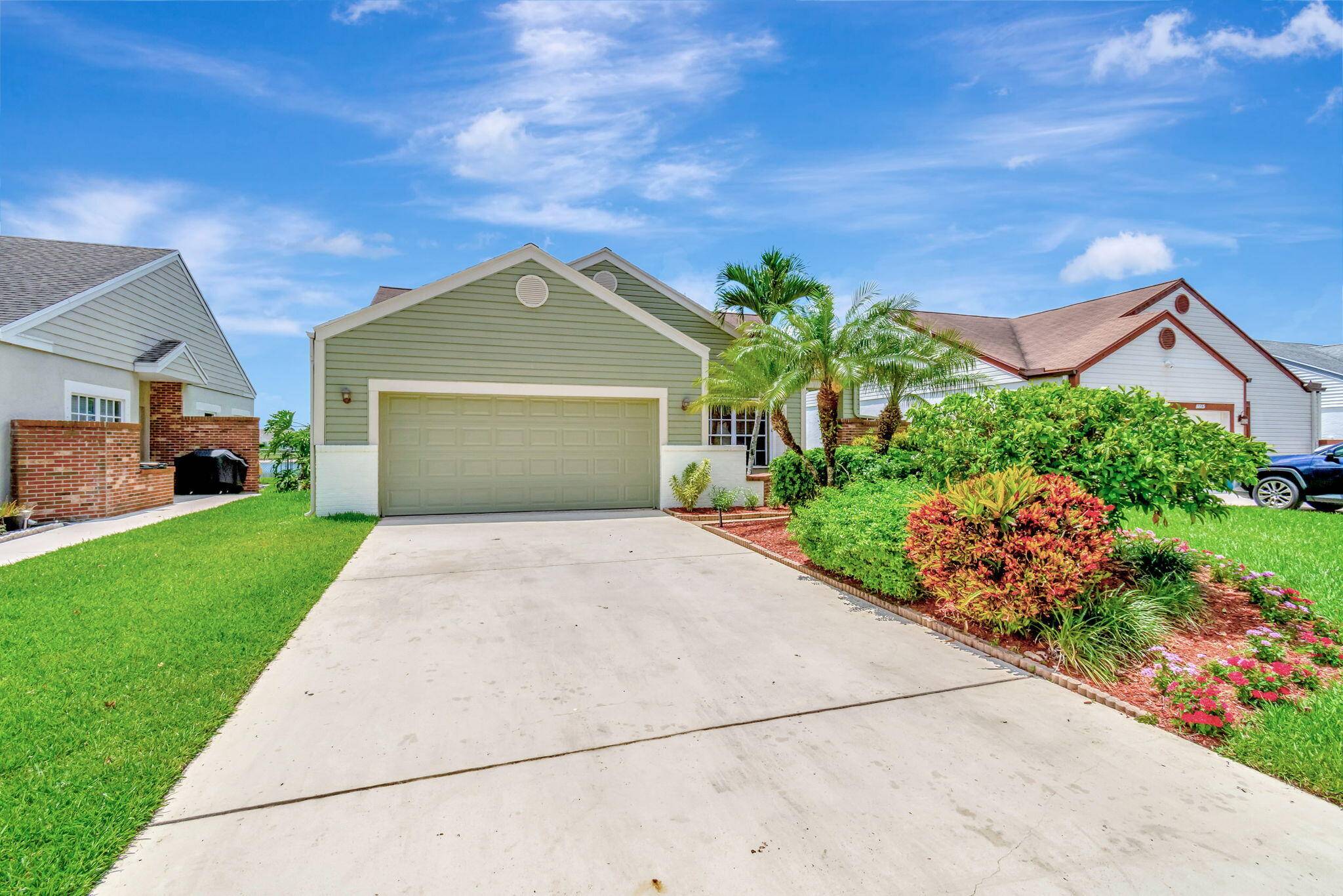 Boynton Beach, FL 33472,5519 Pebble Brook LN