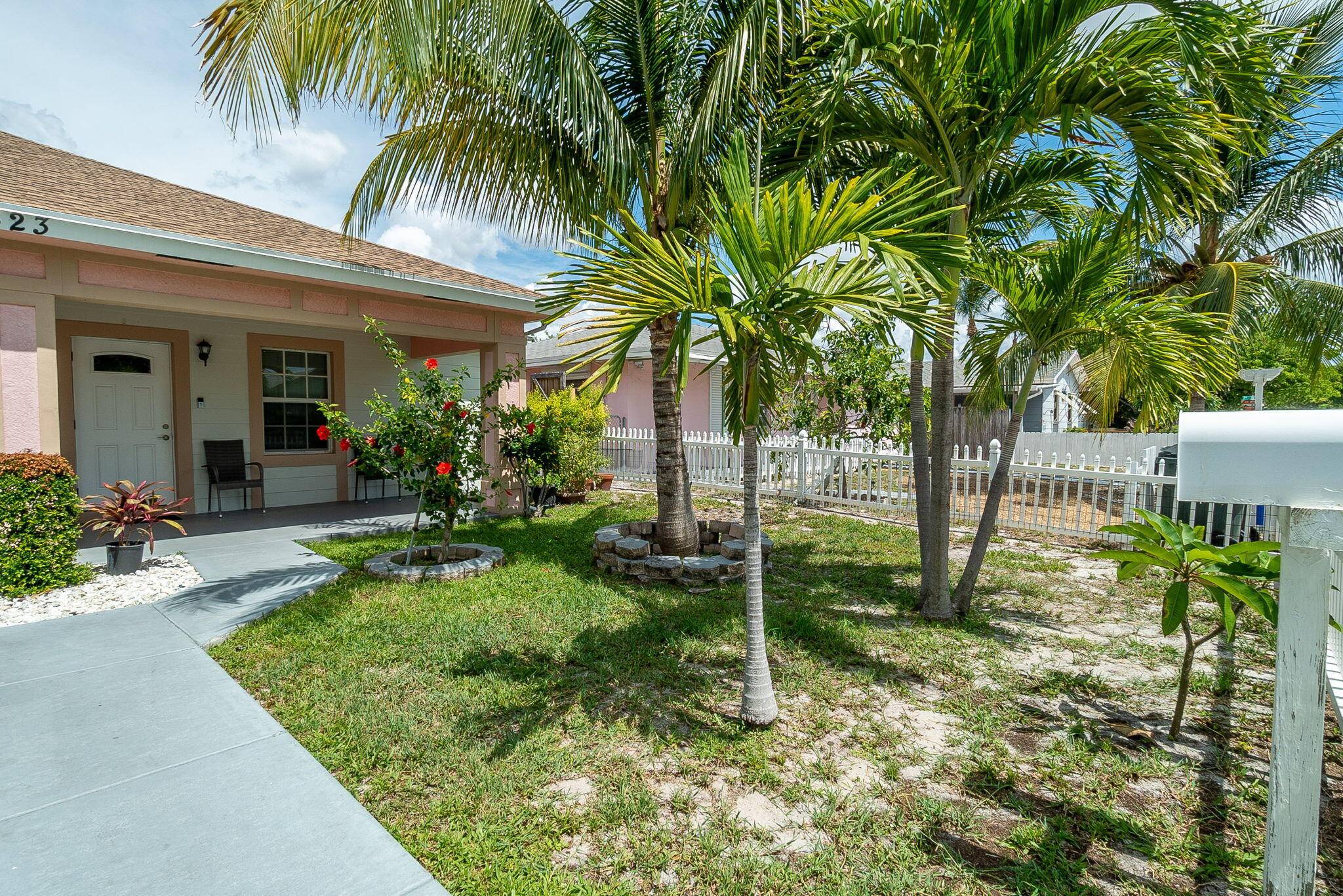 Lake Worth Beach, FL 33460,623 N L ST 1