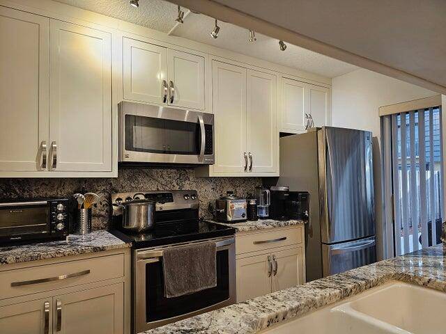 West Palm Beach, FL 33407,1319 13th WAY