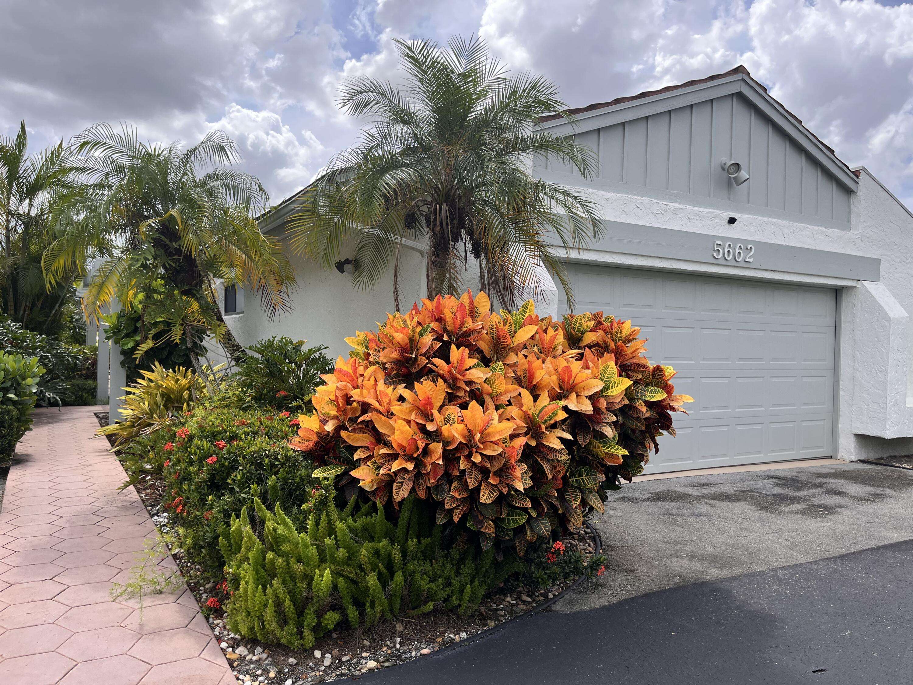 Boynton Beach, FL 33437,5662 Ainsley CT