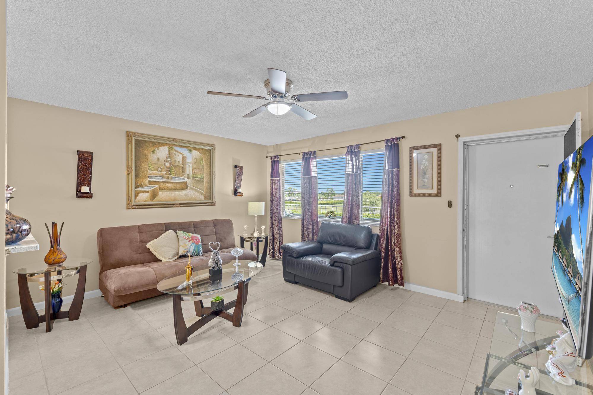 Palm Springs, FL 33461,400 Village Green CIR 311