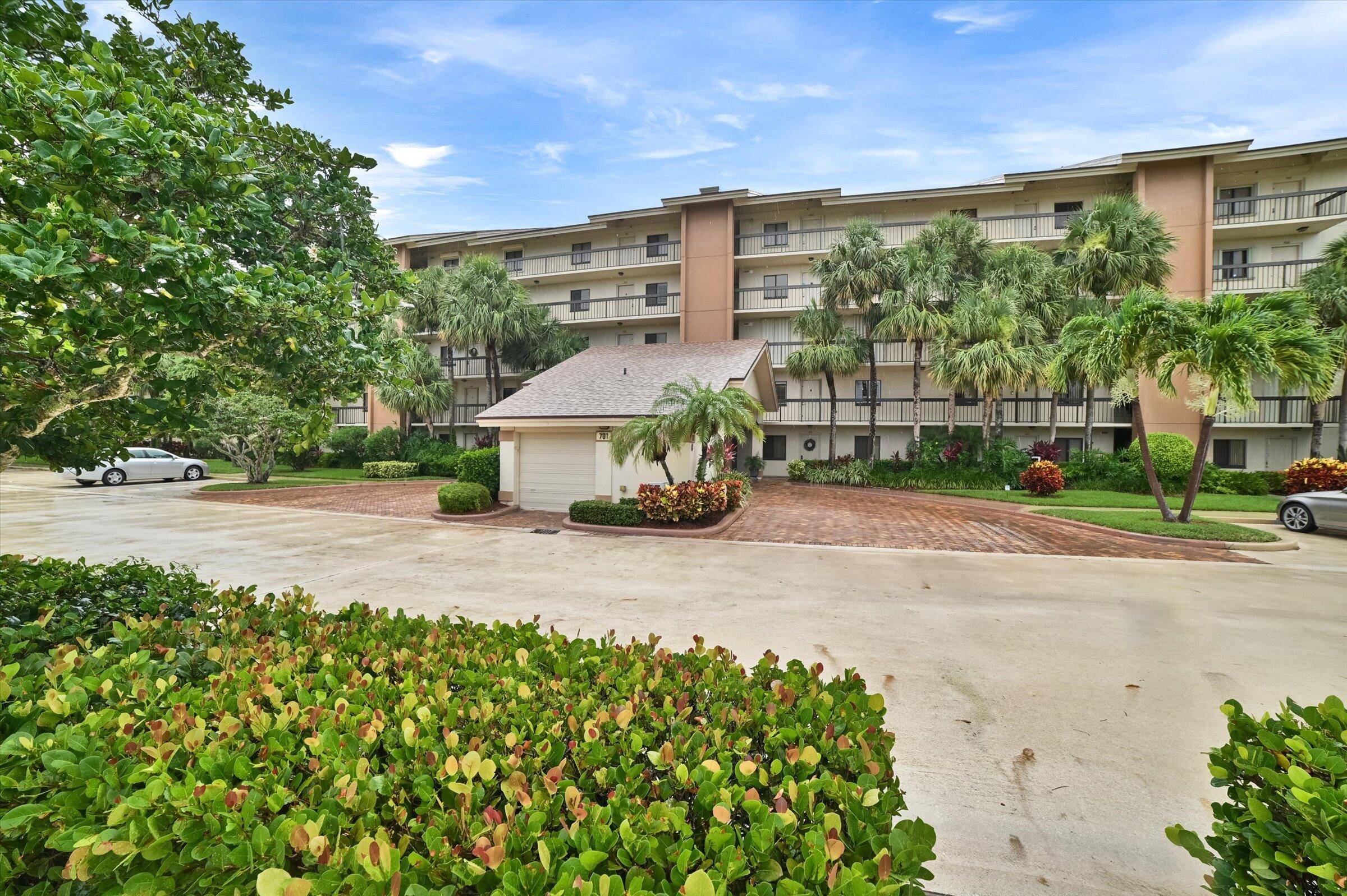 Jupiter, FL 33477,701 Seafarer CIR 202