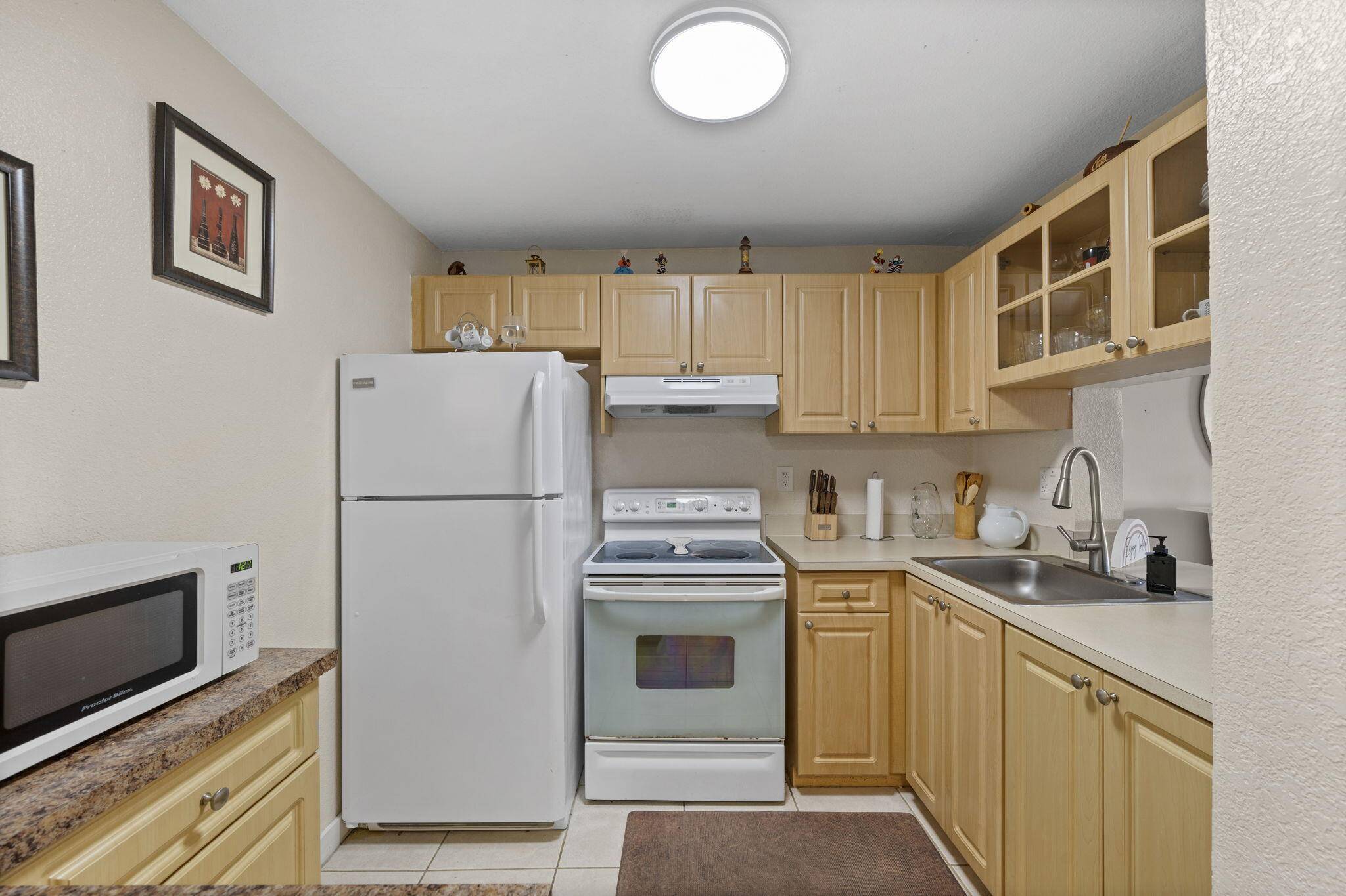 Miami, FL 33172,9310 Fontainebleau BLVD 312