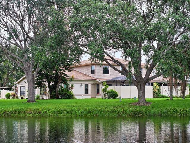 West Palm Beach, FL 33417,4403 Willow Pond RD B