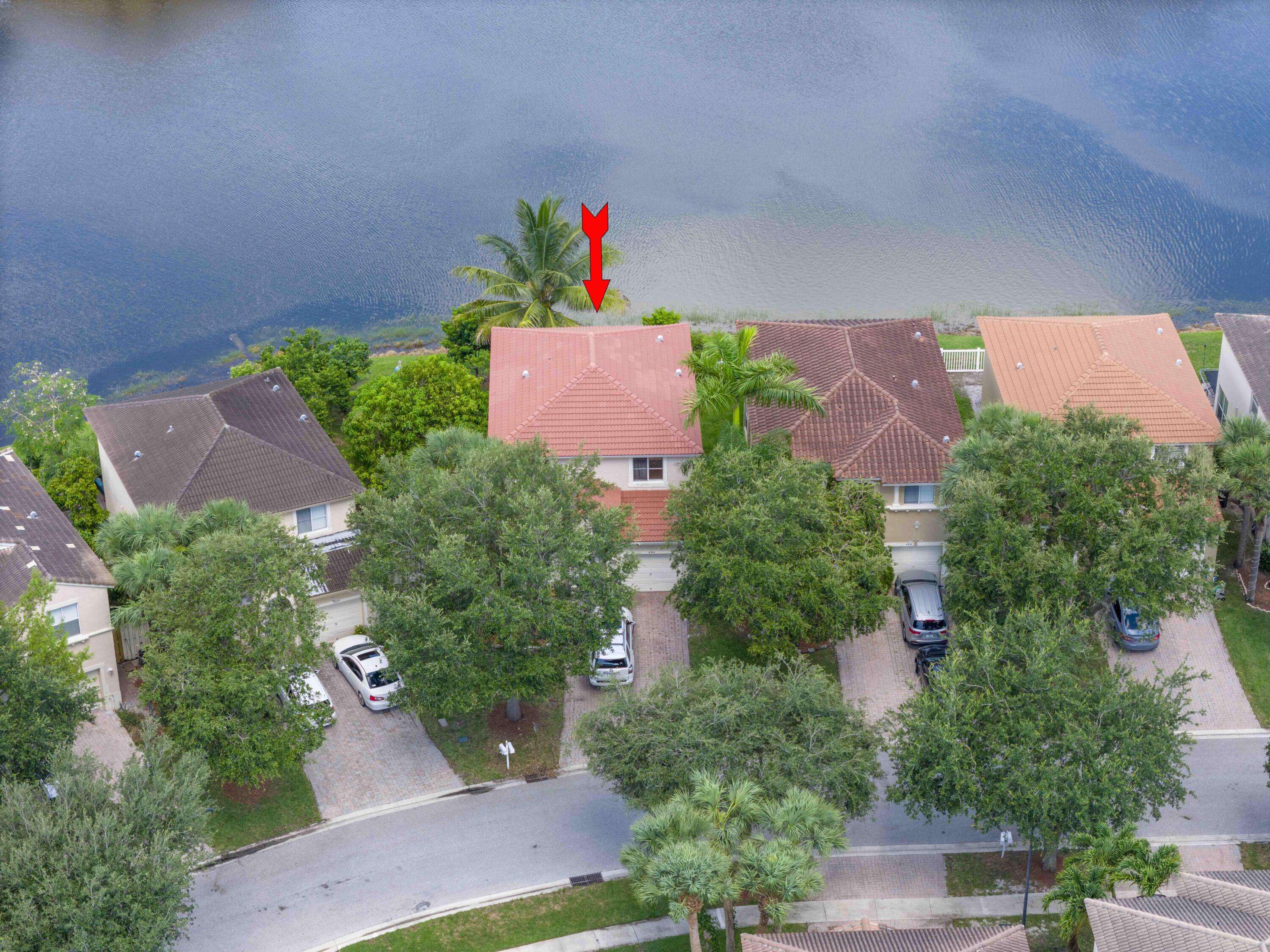 West Palm Beach, FL 33409,4341 NE Lake Lucerne CIR