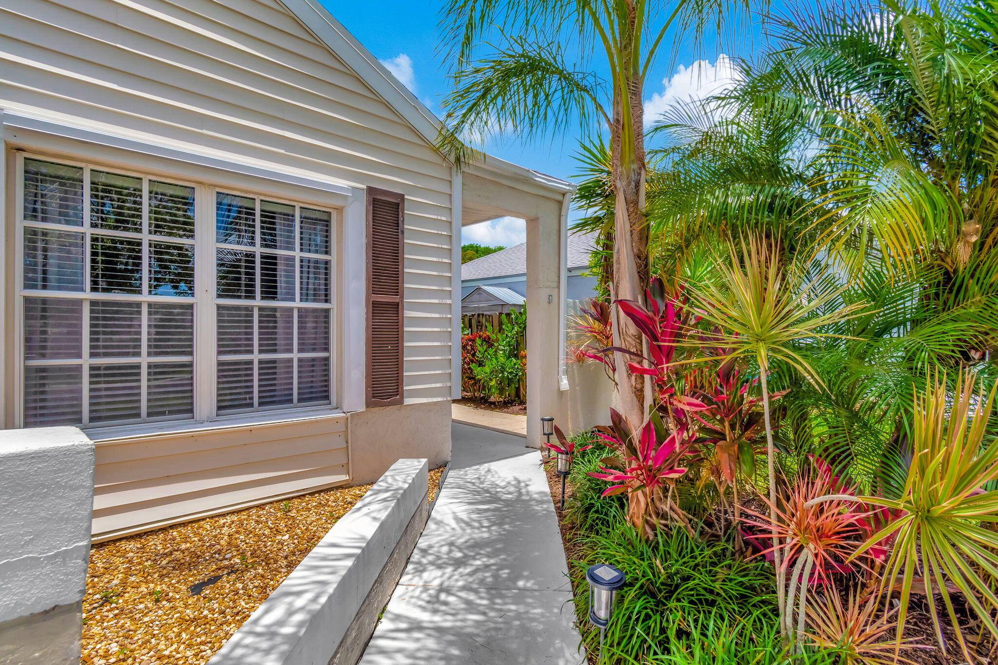 Boynton Beach, FL 33472,8615 Indian River RUN