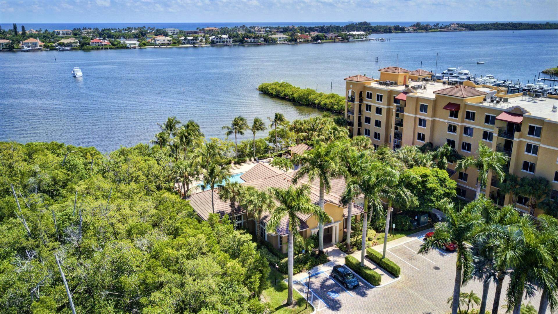 Hypoluxo, FL 33462,1200 Scotia DR 405