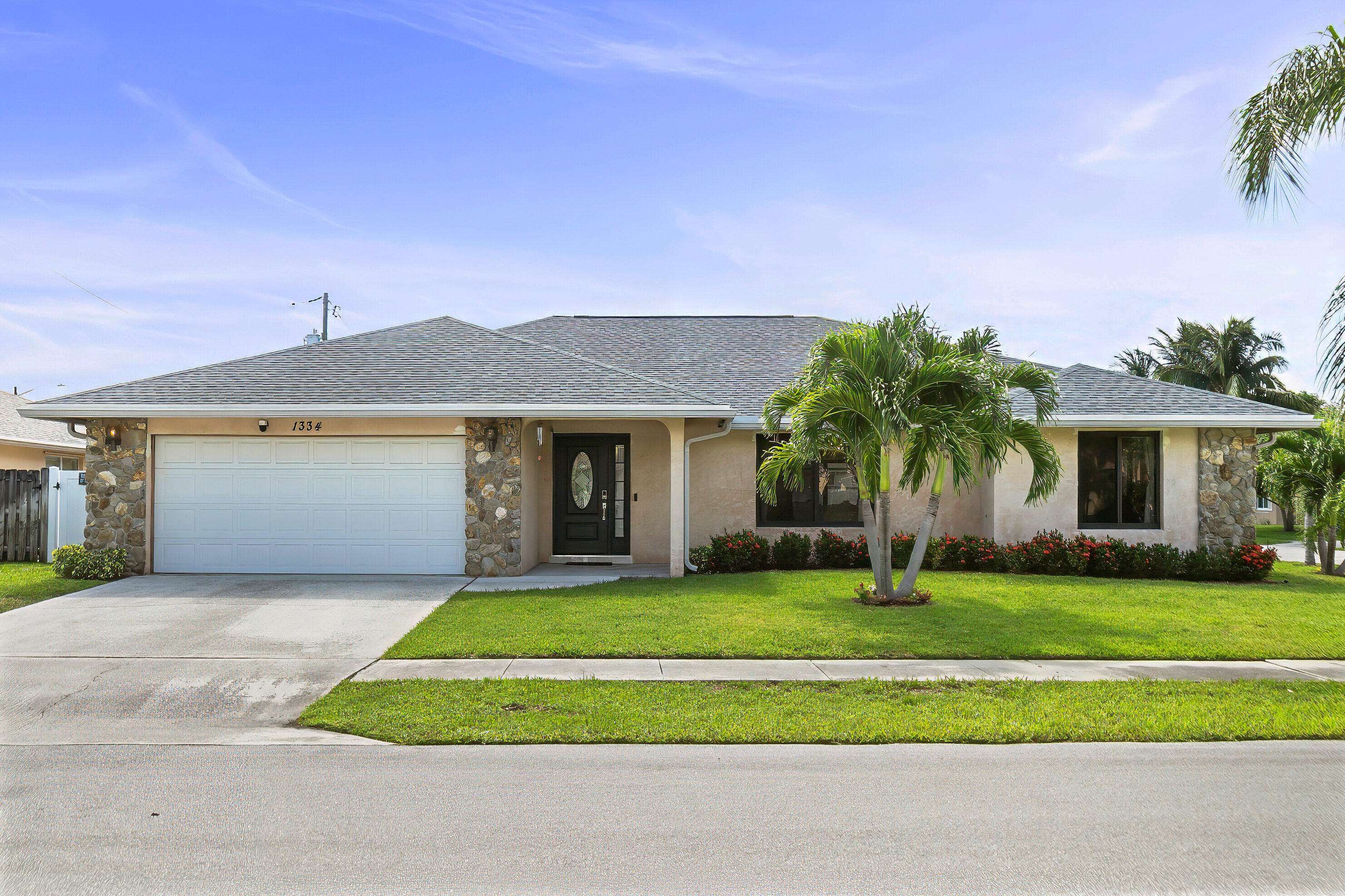 Lantana, FL 33462,1334 Caribbean WAY