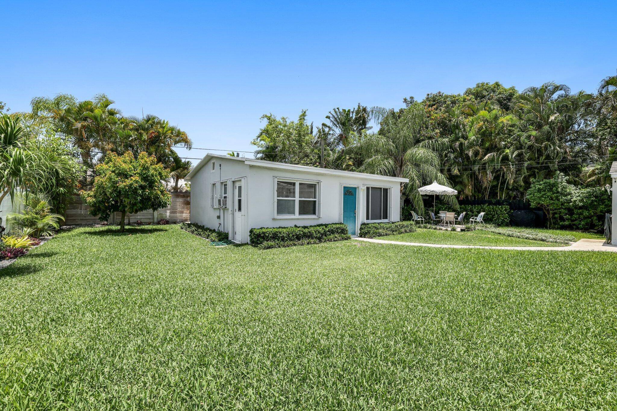 Delray Beach, FL 33444,17 1/2 NE 9th ST